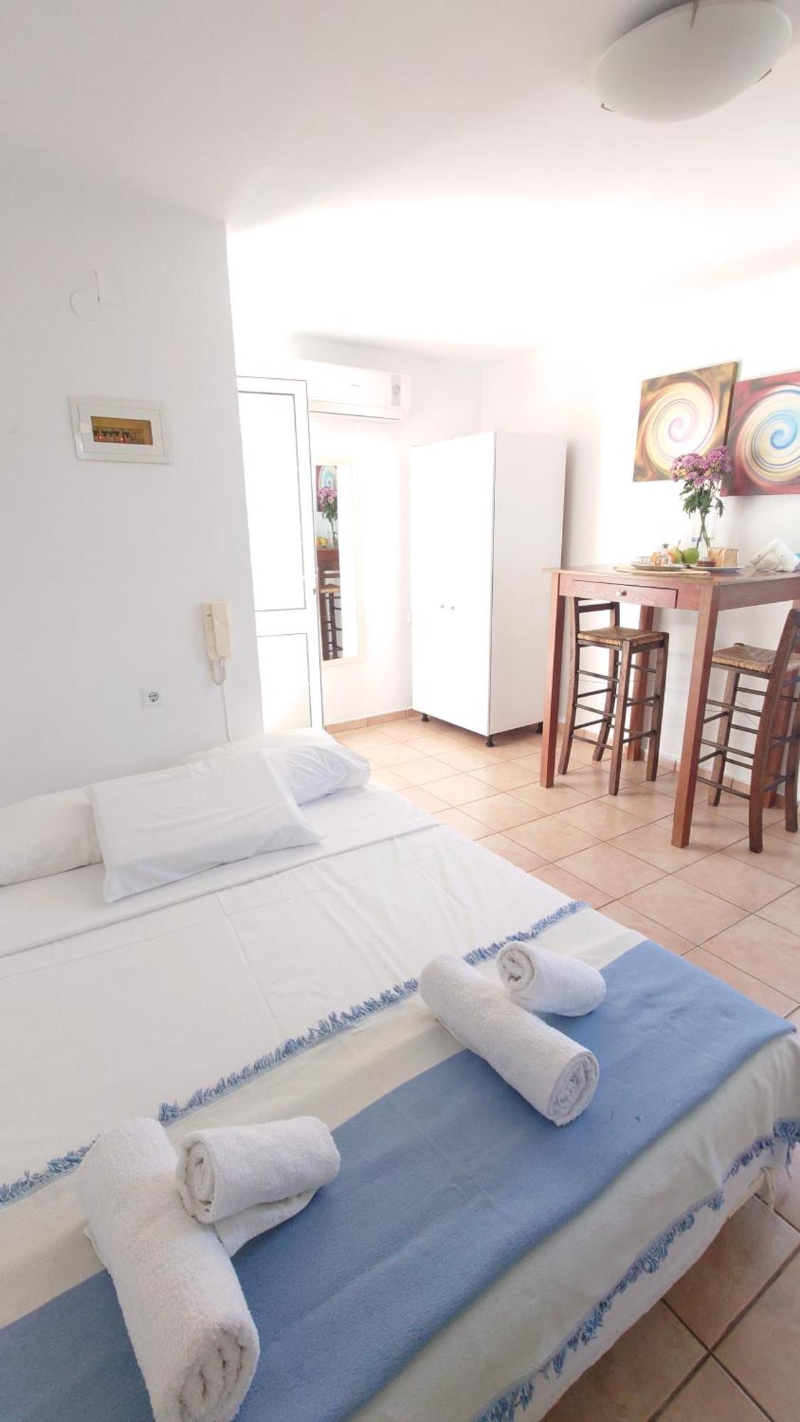 Chania Locals Rooftop Apartment *