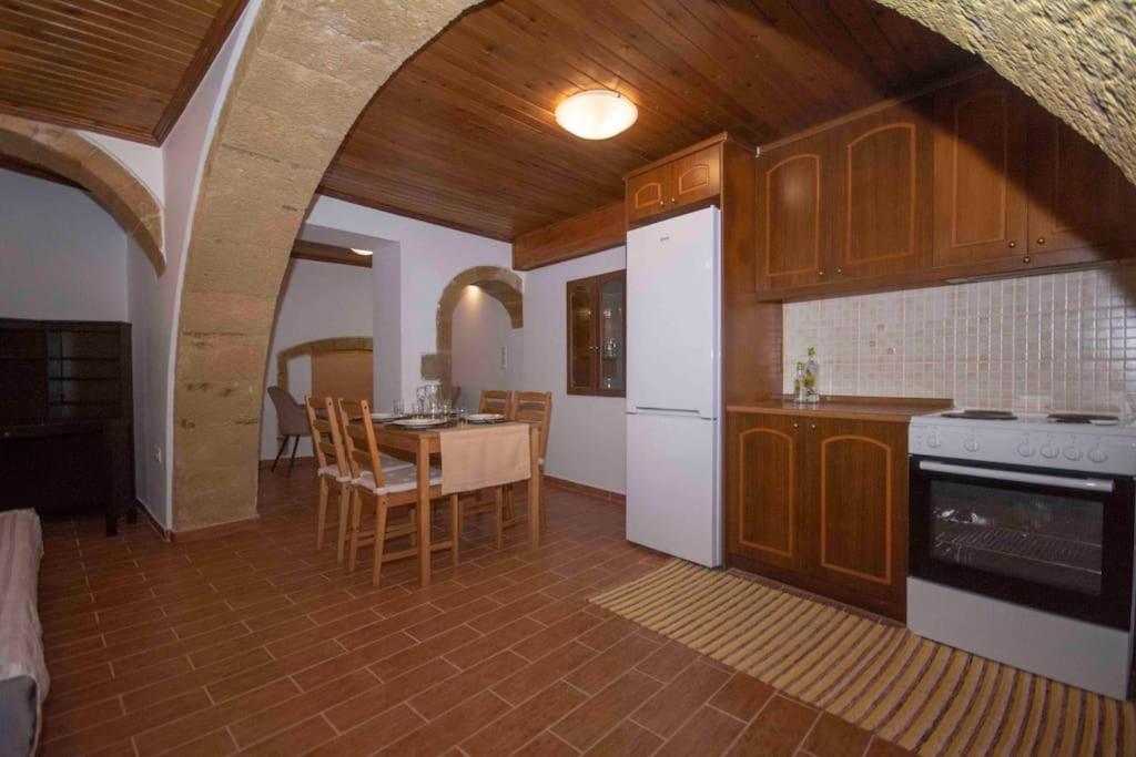 Holiday home Skaros *