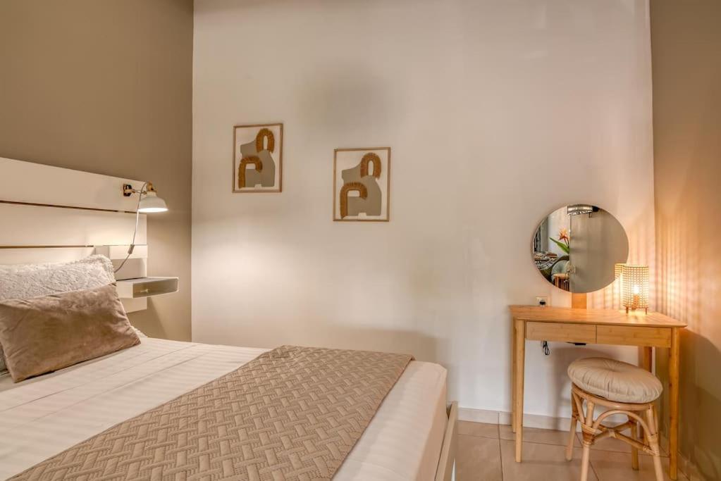 Modern 2 With A Yard Apartment Chania (Crete)
