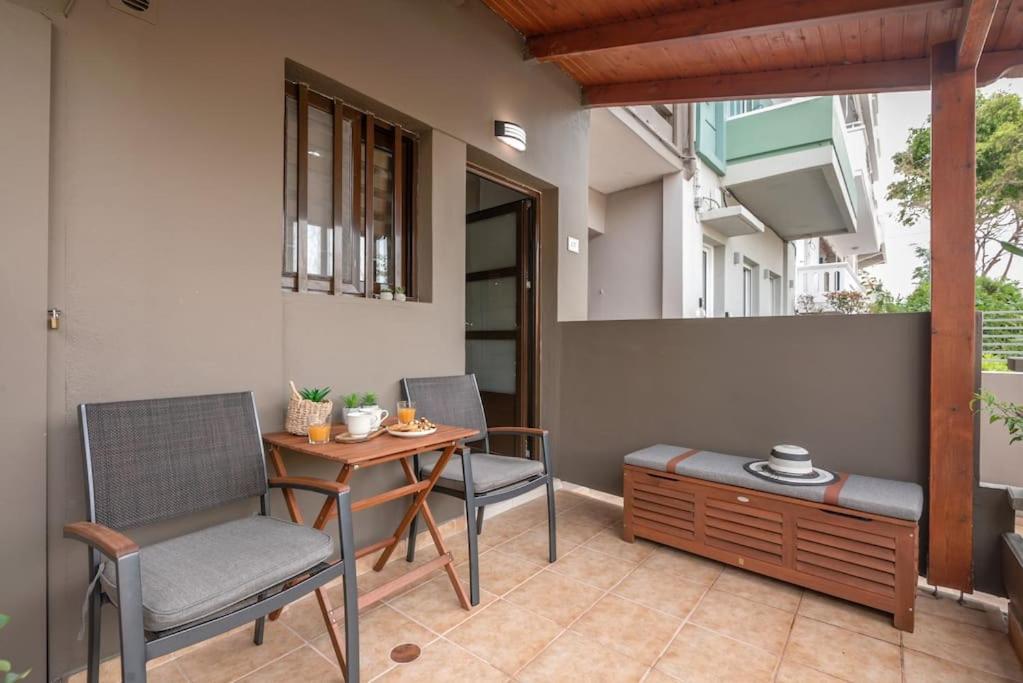 Modern 2 With A Yard