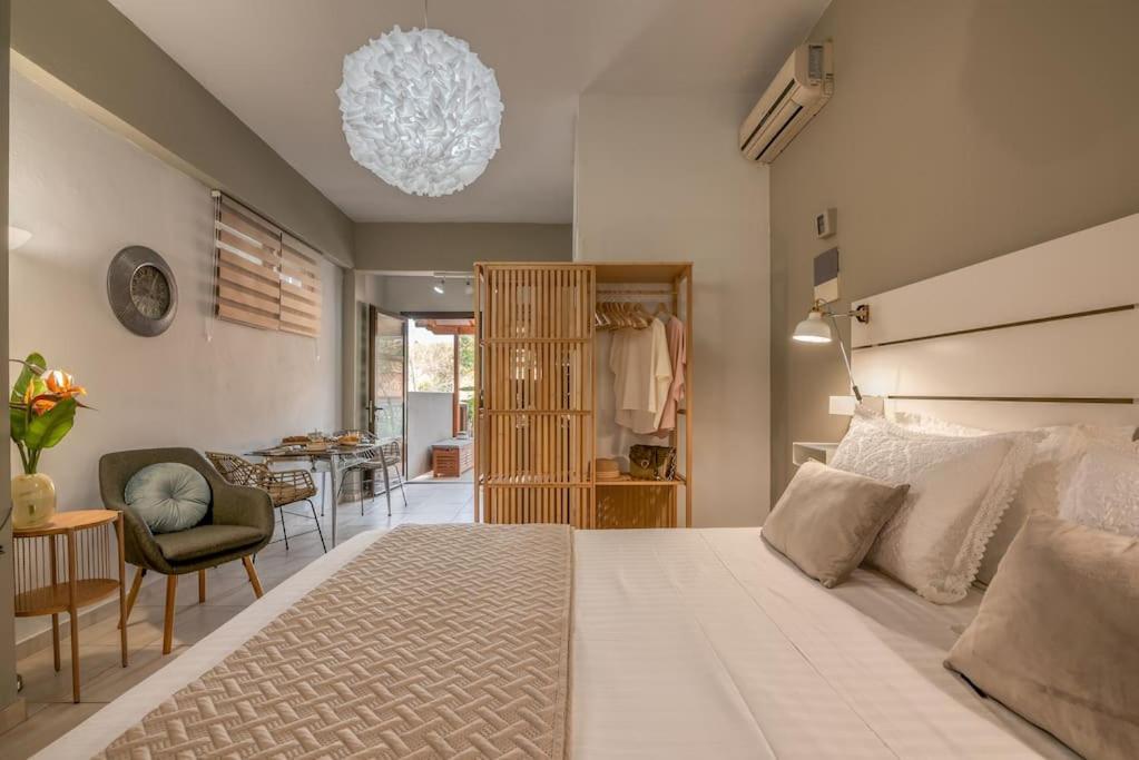 Modern 2 With A Yard * Chania (Crete)