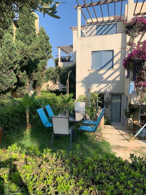 Elias 1-bedroom On The With Pool