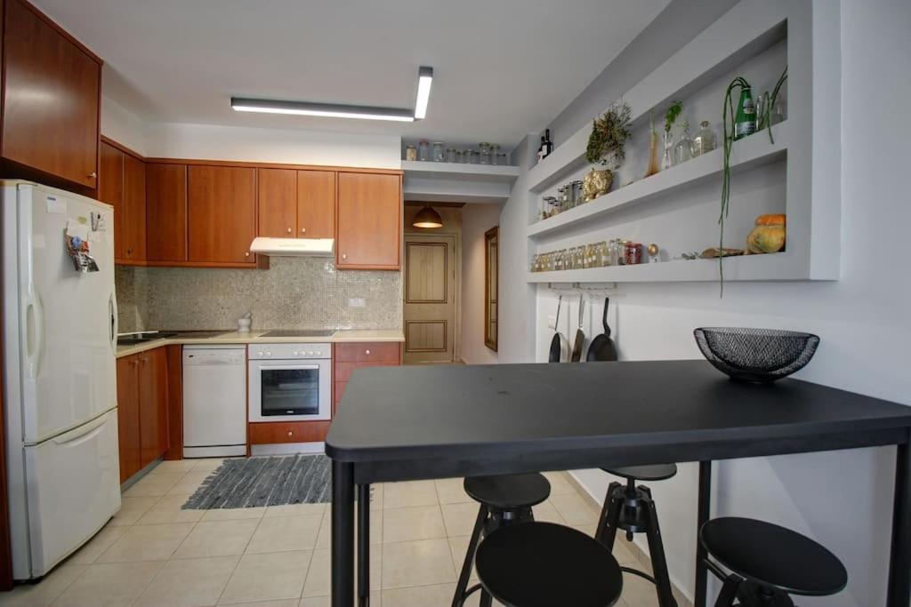 Elias 1-bedroom On The With Pool Chania (Crete)