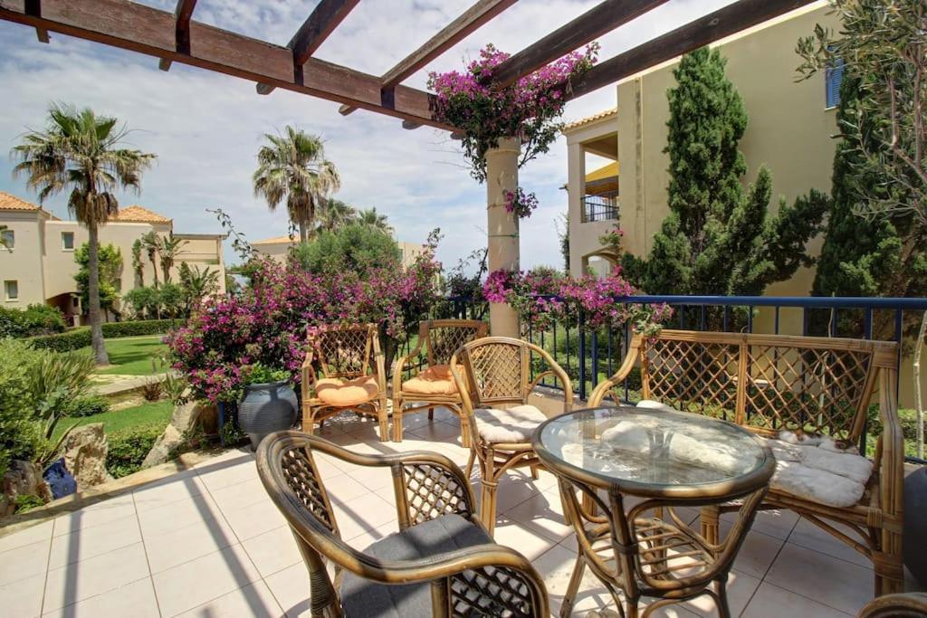 Elias 1-bedroom On The With Pool Apartment Chania (Crete)
