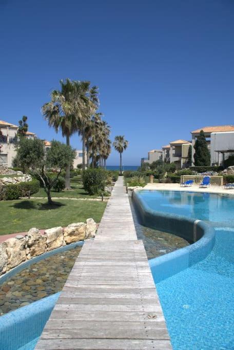 Elias 1-bedroom On The With Pool Apartment