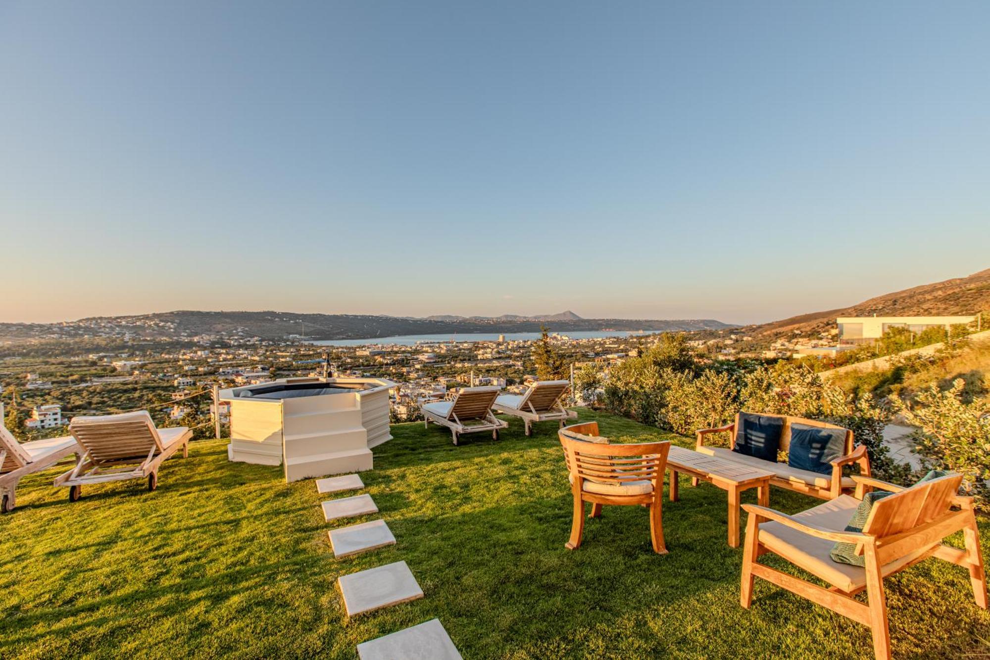 Kedria Lounge And Infinity Sea View