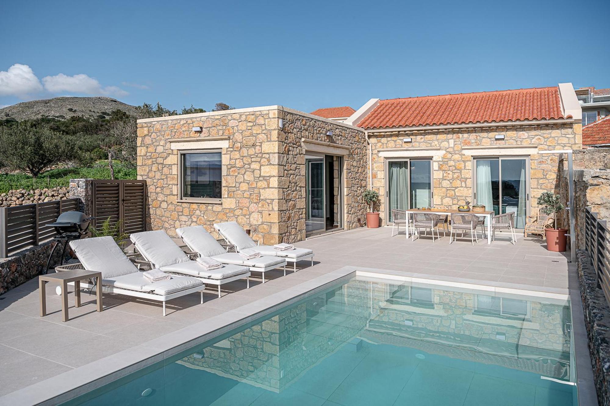 Casa Nougia Villa *