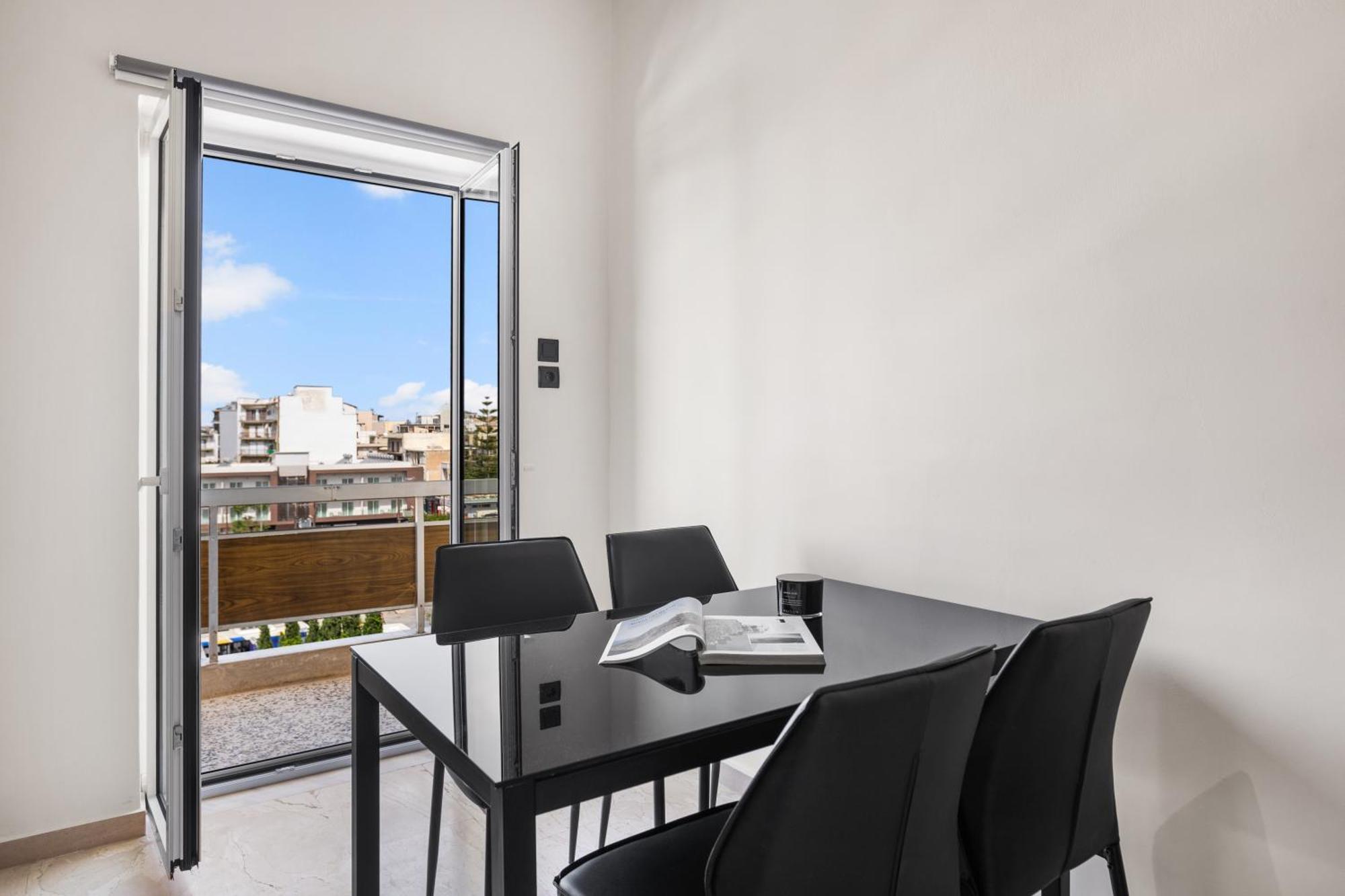 Uplevel Apartment, & Sea View Next To Old Port Apartment Chania (Crete)