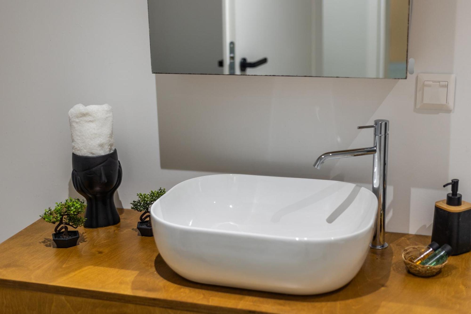 Nisos Apartments, Chania Center Apartment *