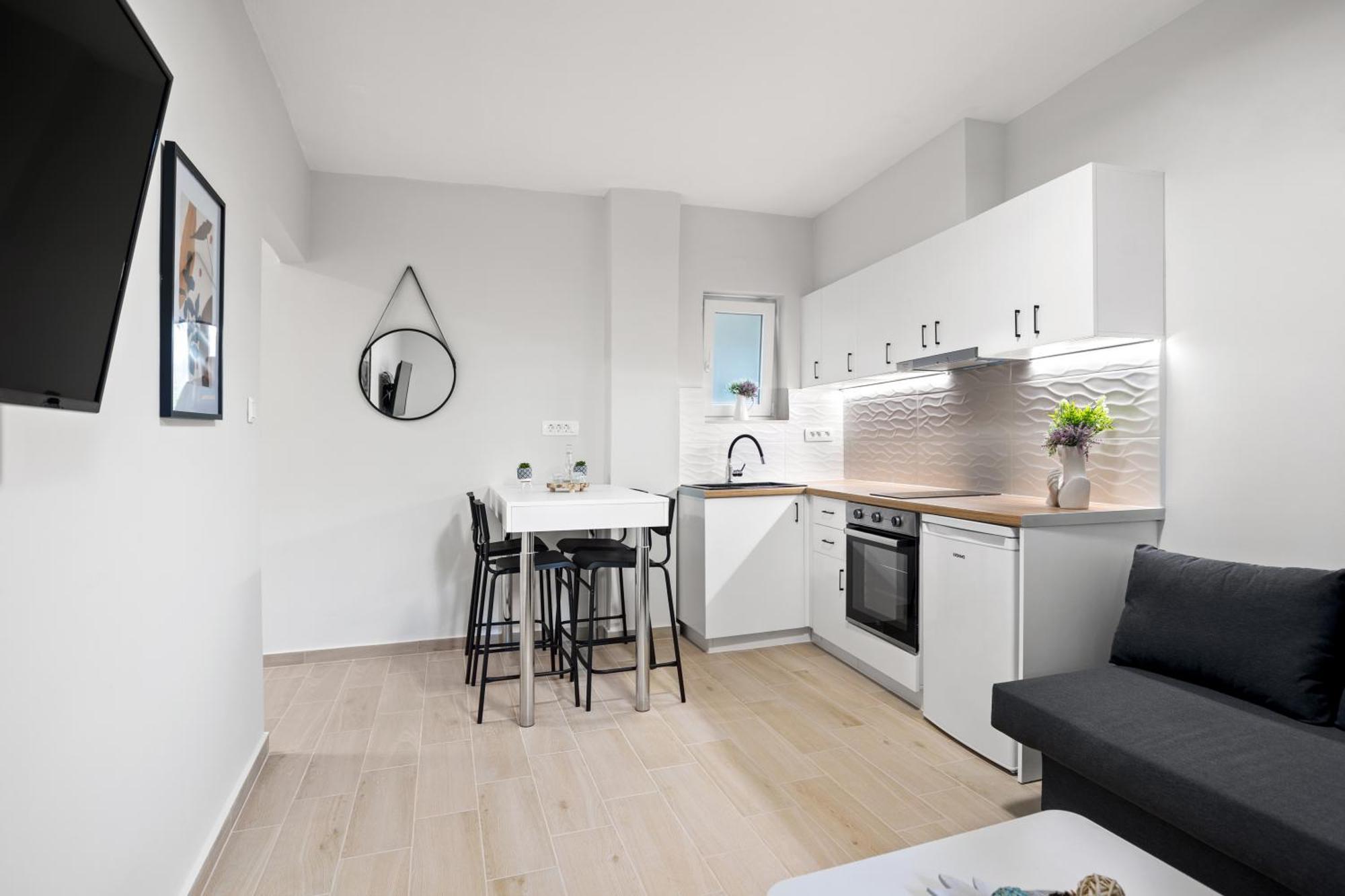 Nisos Apartments, Chania Center * Chania (Crete)