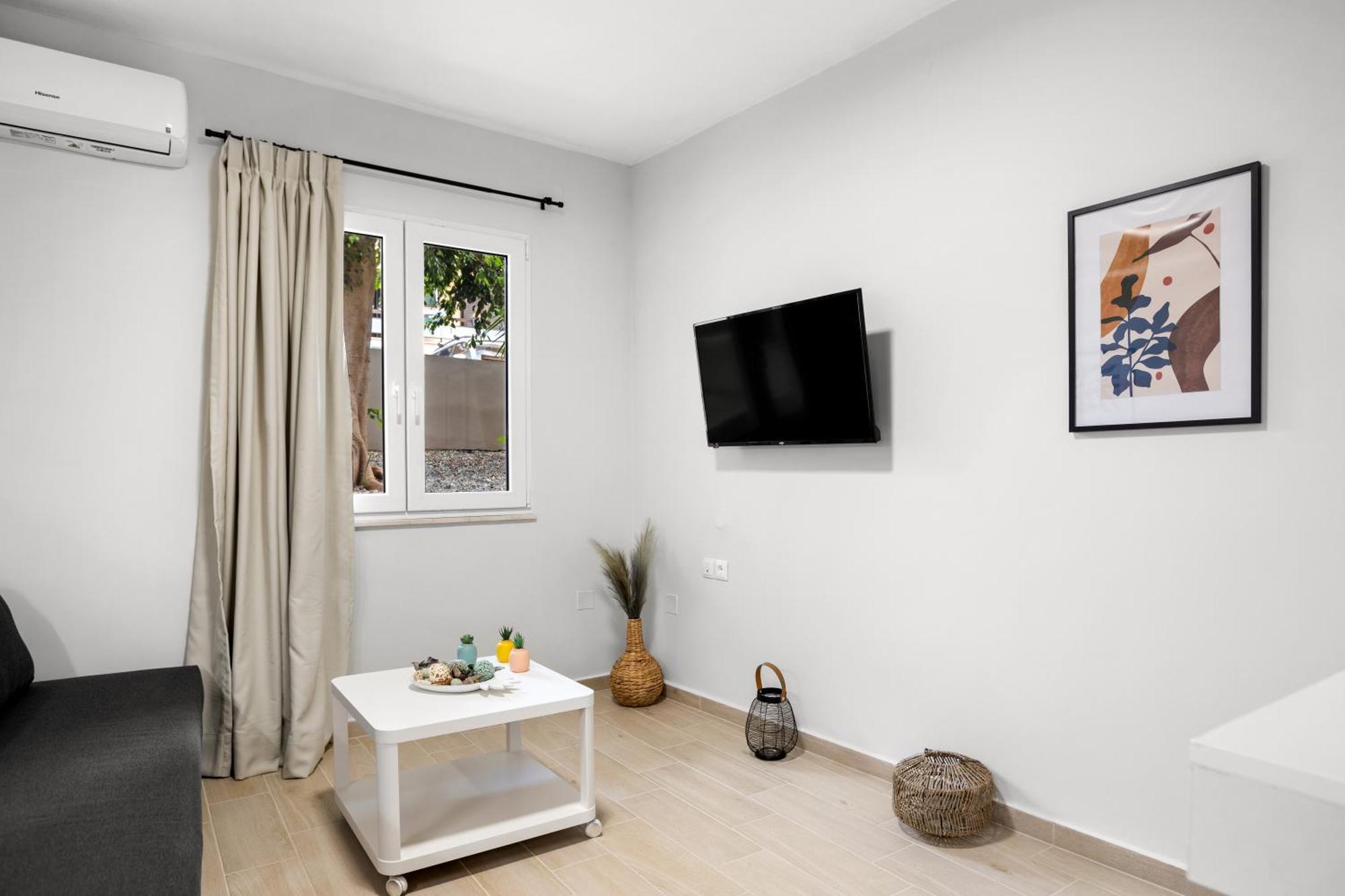 Nisos Apartments, Chania Center *