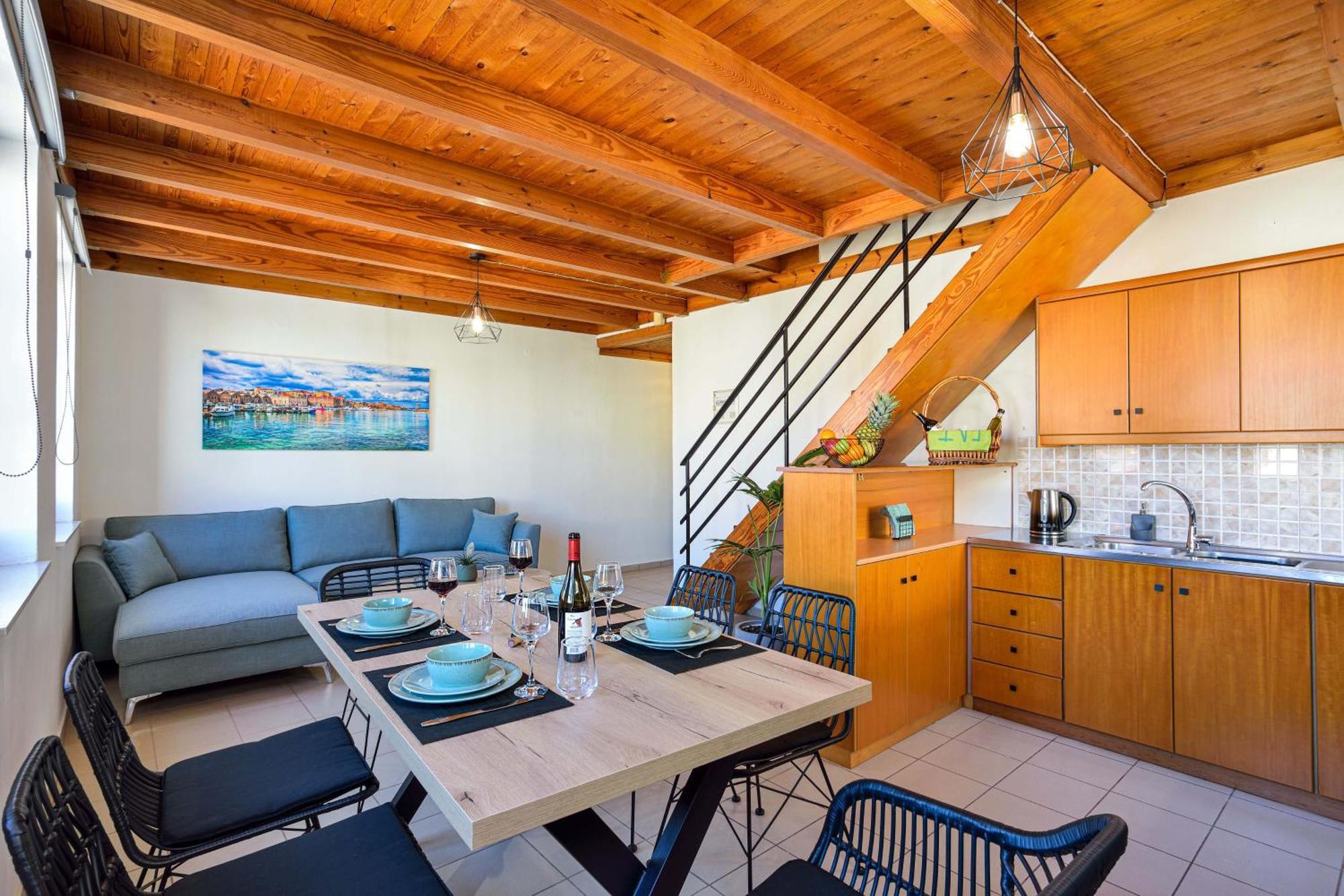 Old Town Loft With Sea View Roof Terrace And Private Parking Chania (Crete)