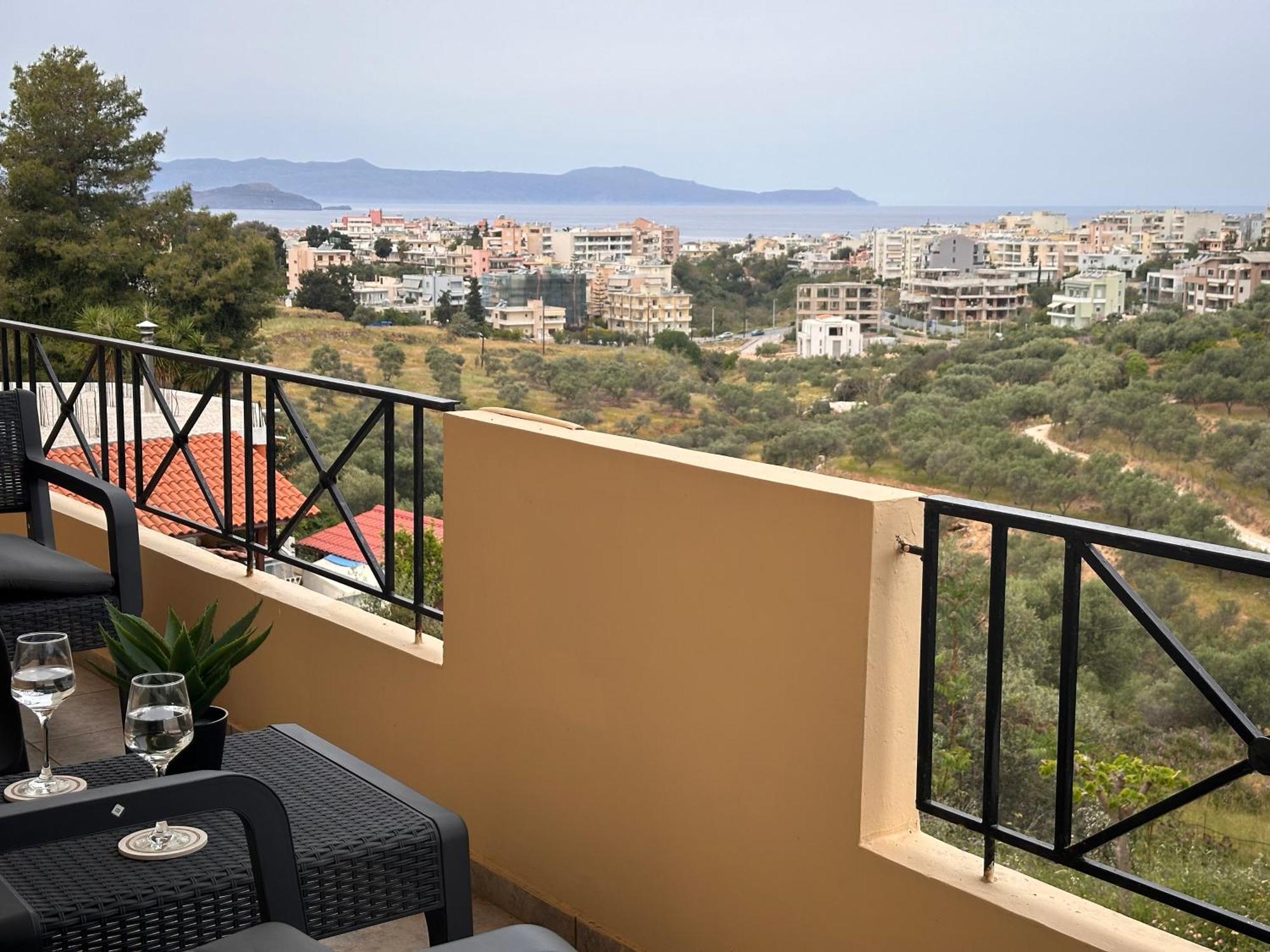 Kds Overlooking Apartment