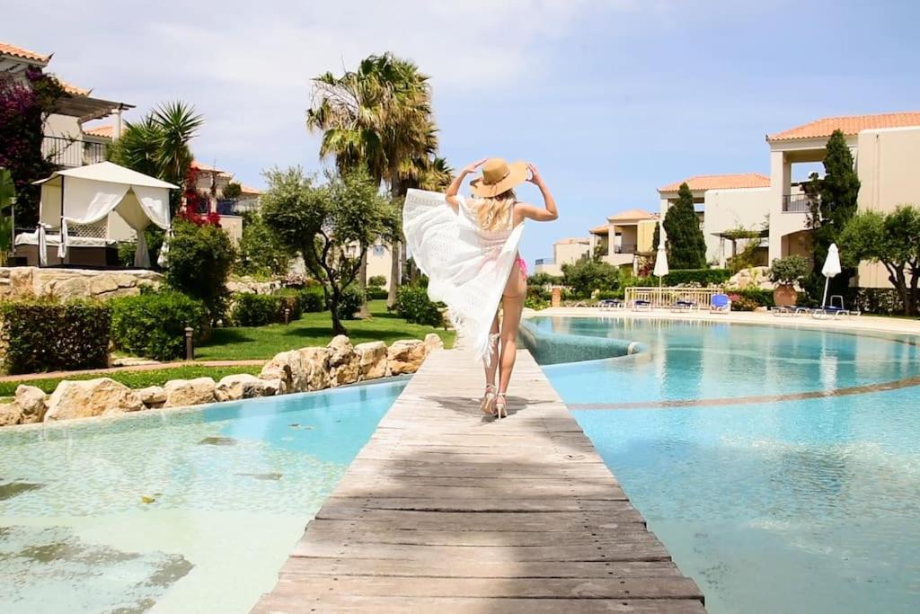 Casseiopia 5 Bedroom On With Pool Apartment *