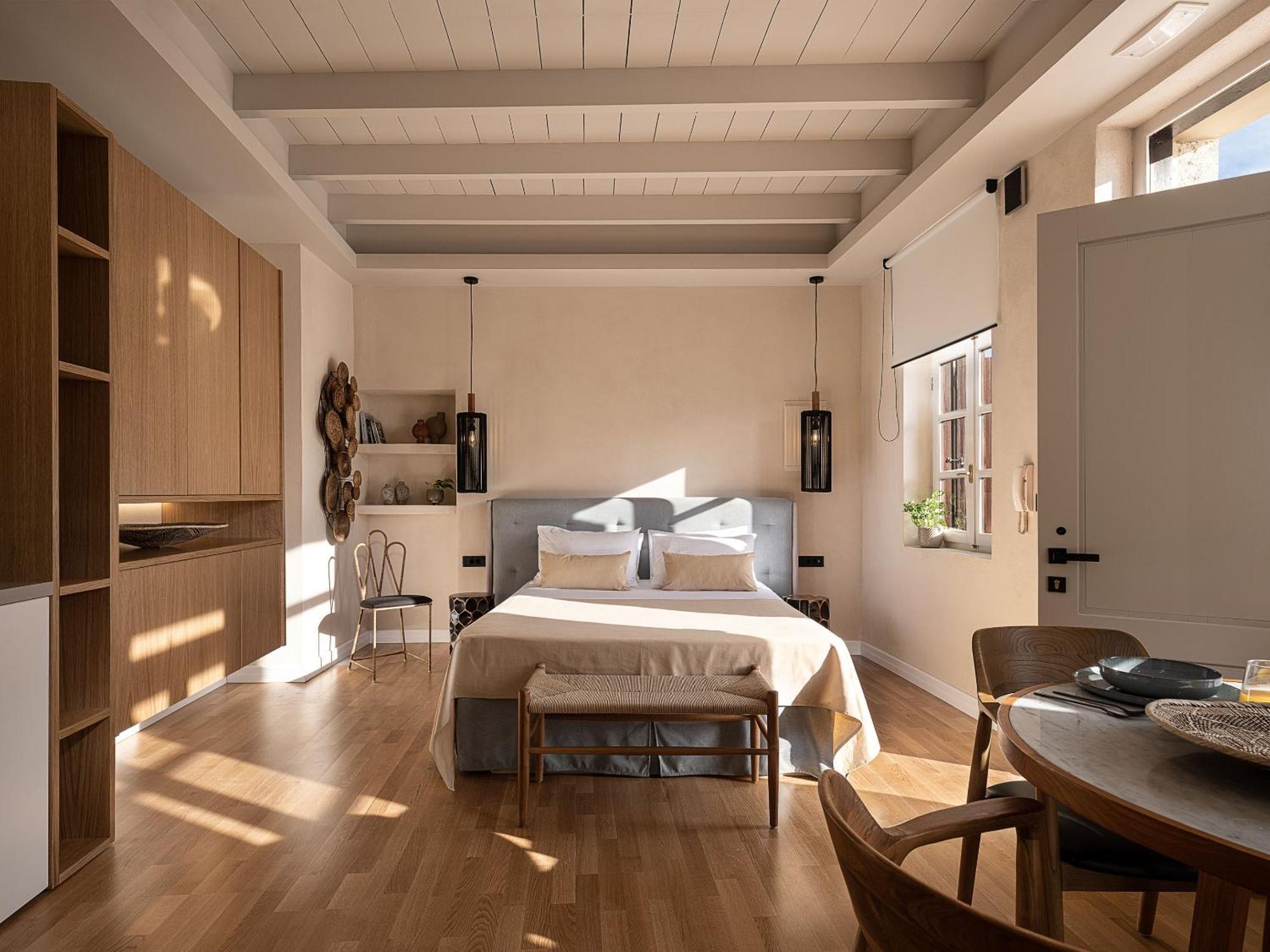 Apartment Lithinon Luxury Suites With Free Parking *