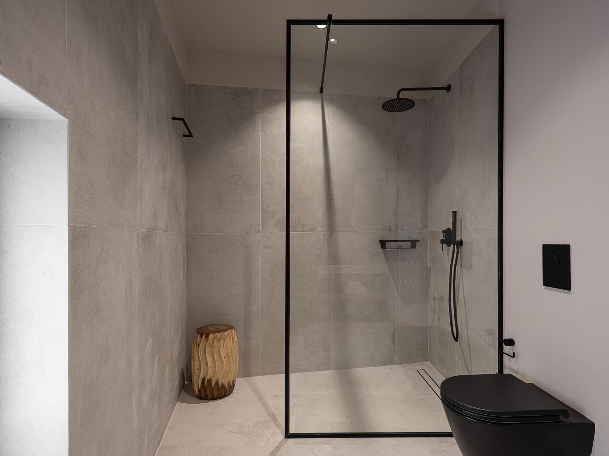 Lithinon Luxury Suites With Free Parking Apartment