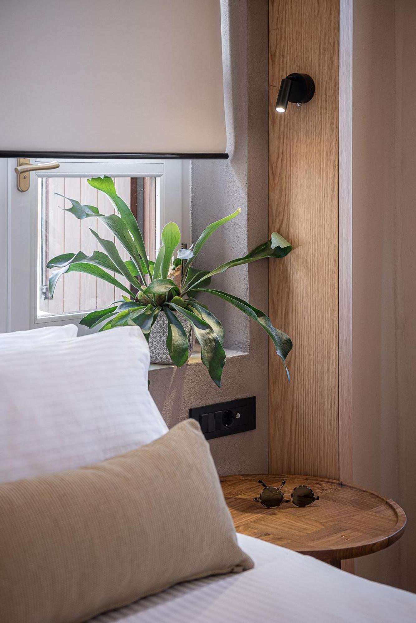 Apartment Lithinon Luxury Suites With Free Parking