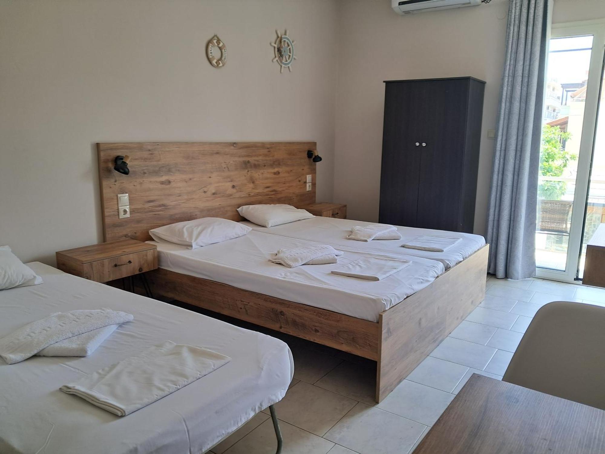 Poppy Beloni Aparthotel