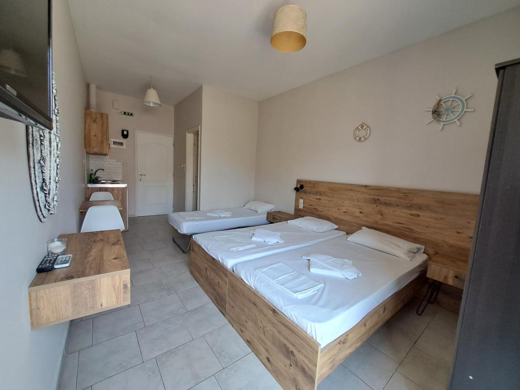 Poppy Beloni Aparthotel *