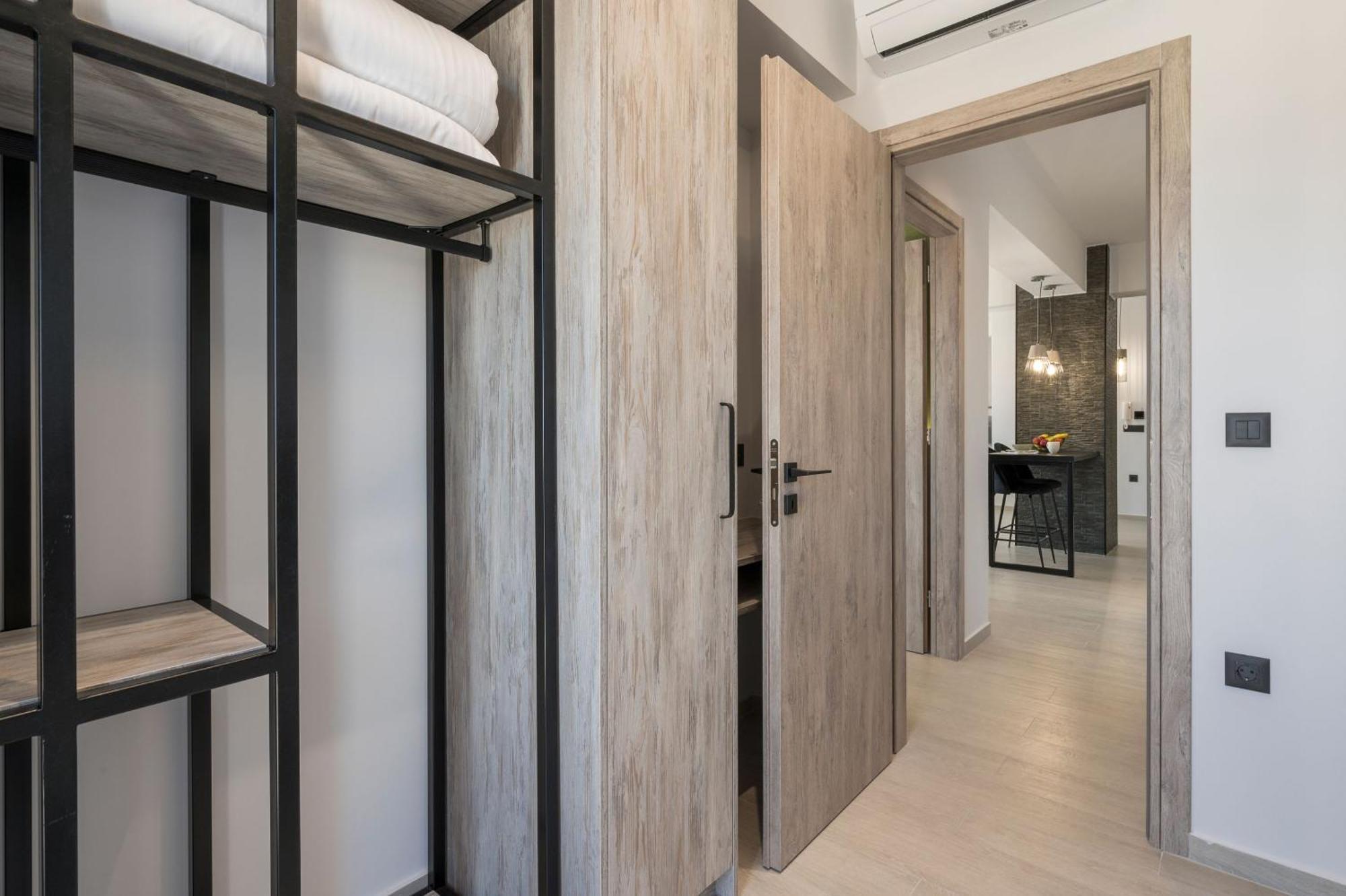 Aromi Apartment