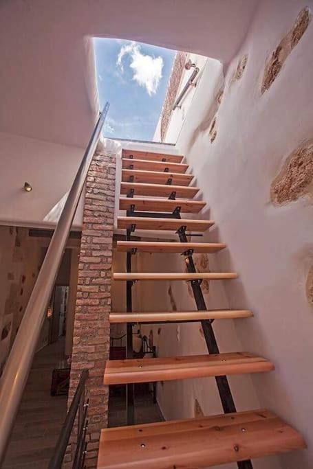 Apollona's Boutique Apartment