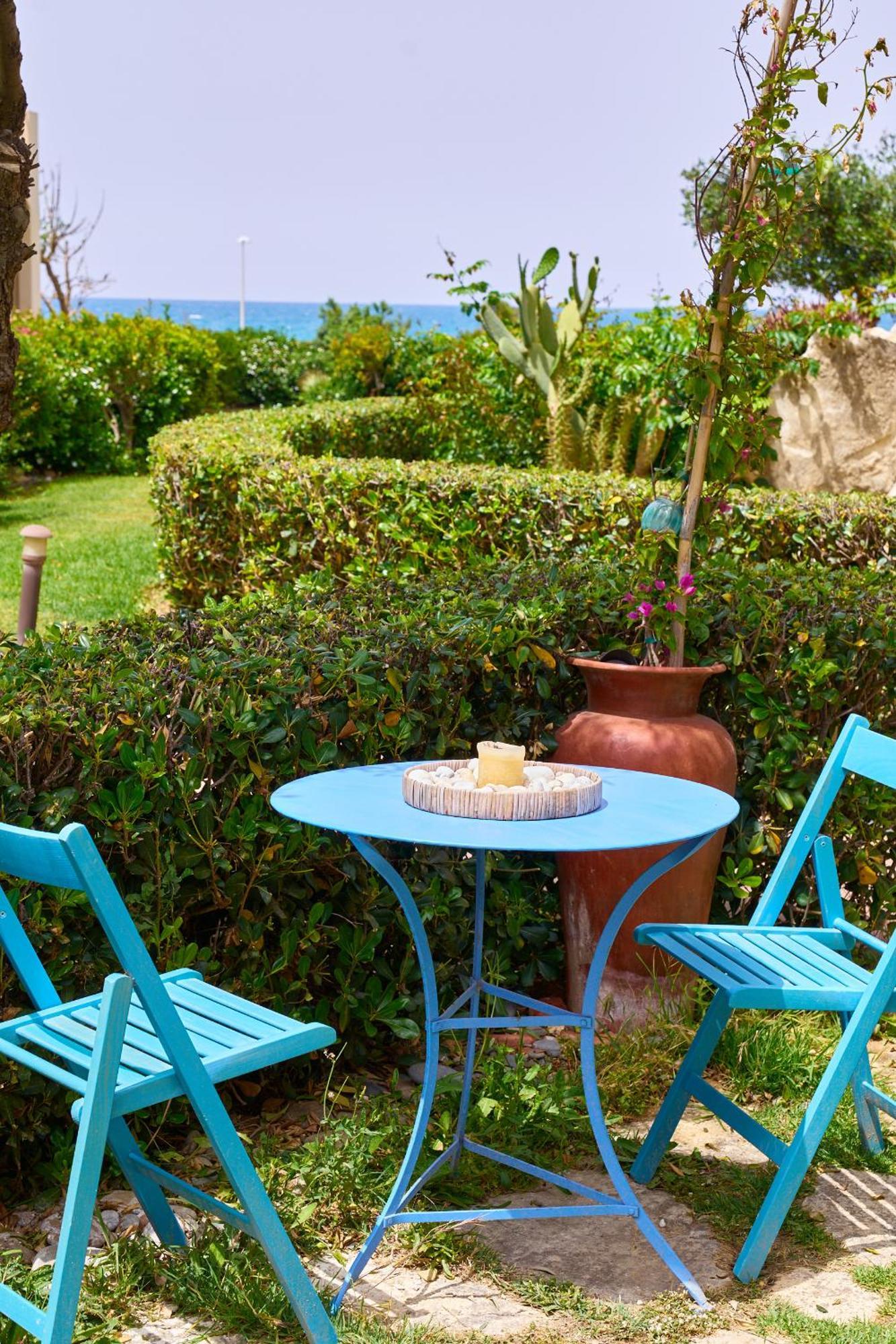 Apartment Elias 3-bedroom On The Beach With Pool Chania (Crete)