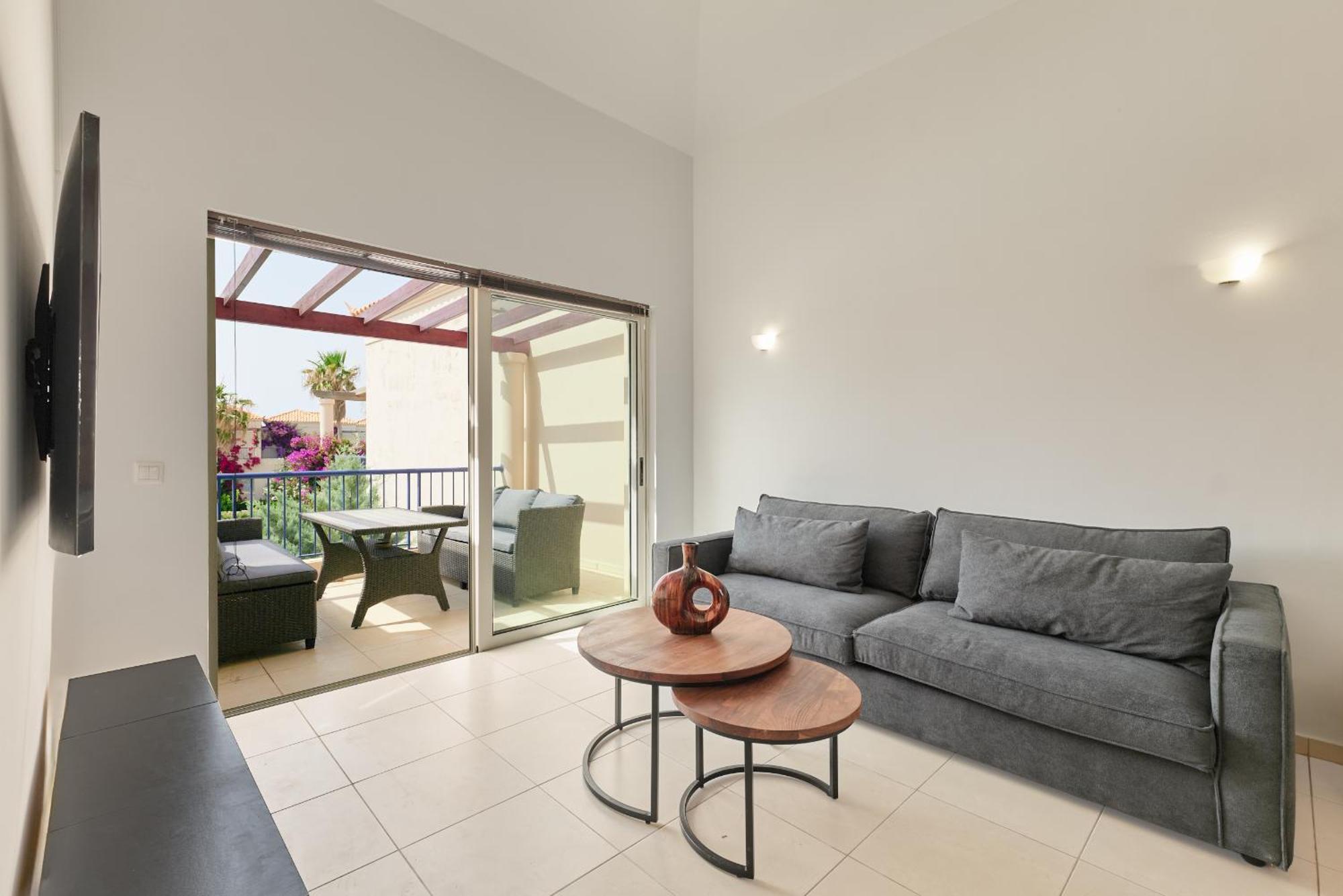 Casseiopia 5 Bedroom On With Pool Chania (Crete)
