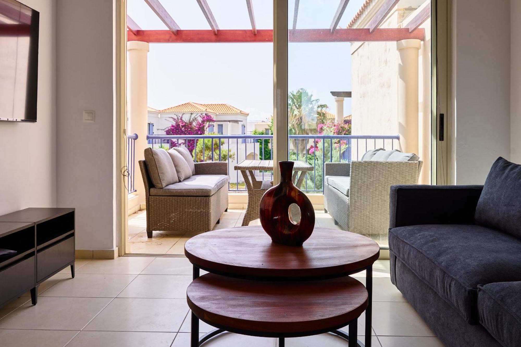 Casseiopia 5 Bedroom On With Pool Apartment