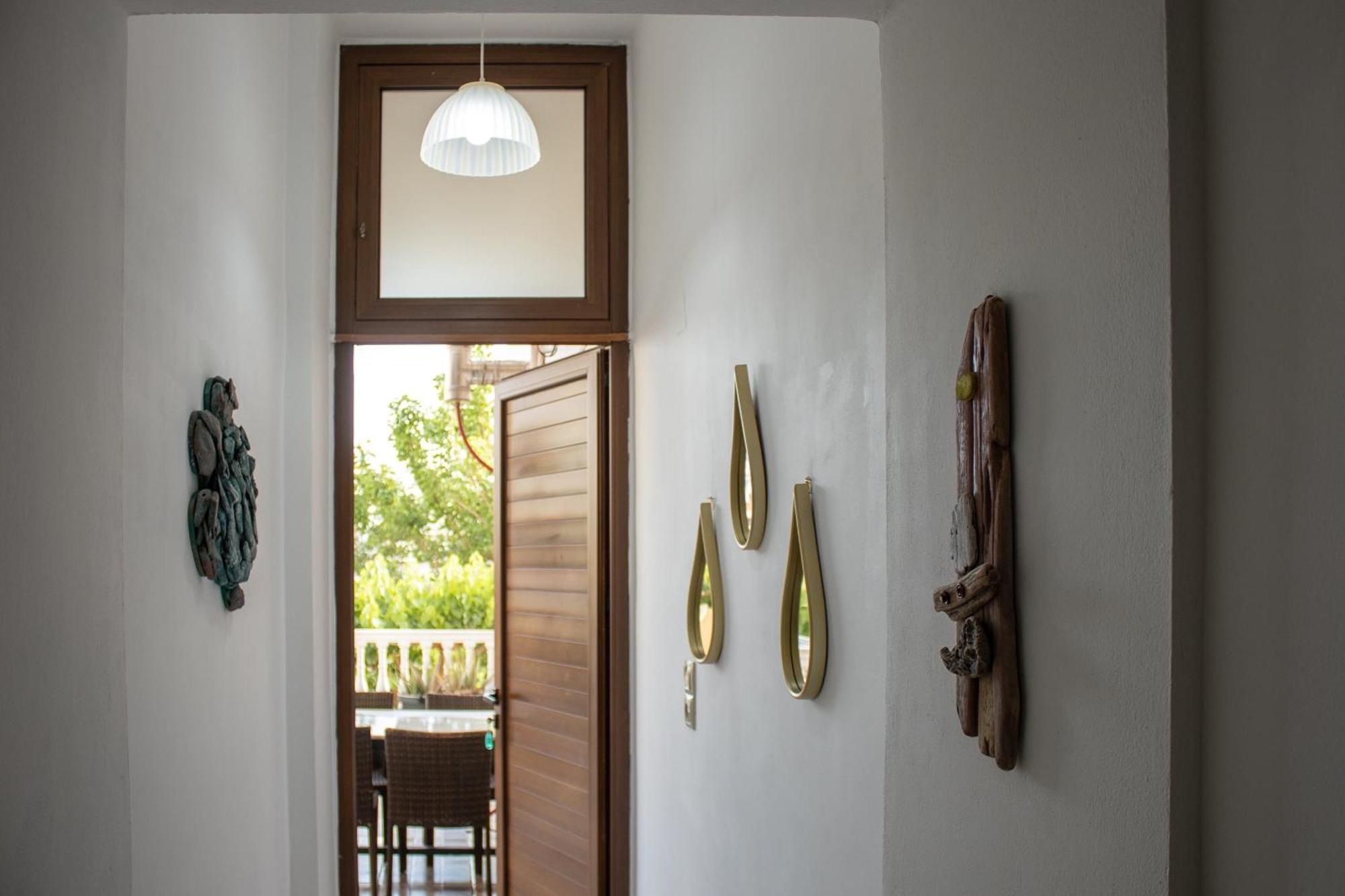 Mamouth * Chrissi Akti Chania