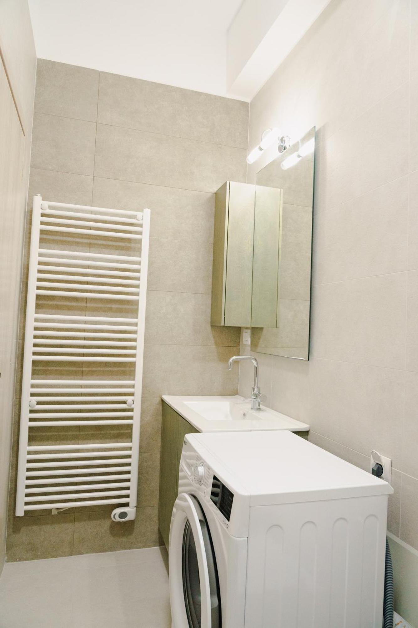 Edel Luxury Apartment *