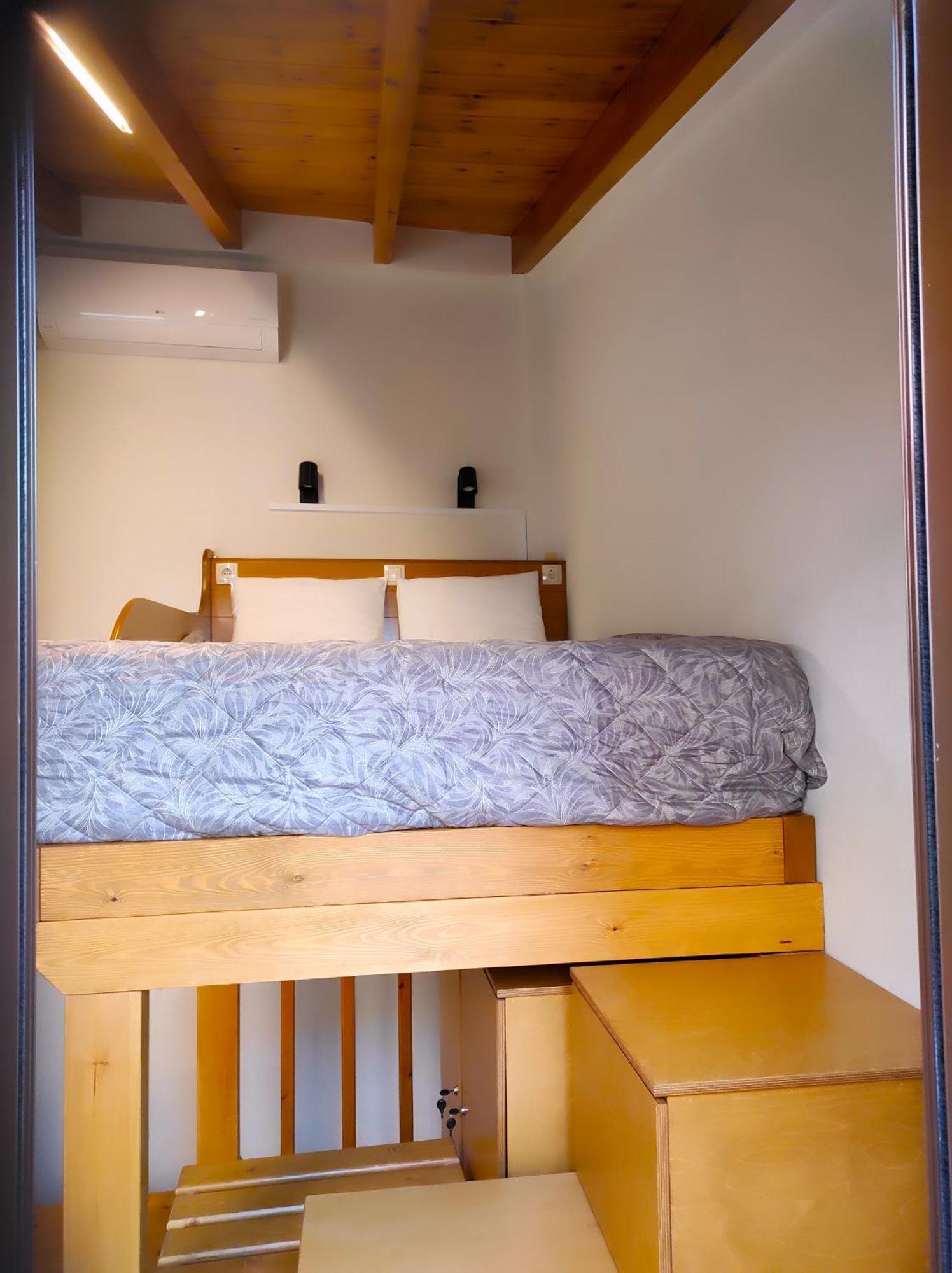 Ploumi Apartamento Chrissi Akti Chania