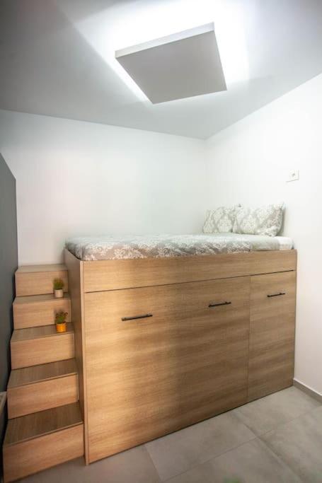 Apartment μ1ke5 Corner *
