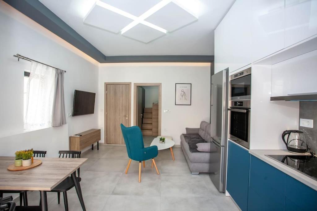 Apartment μ1ke5 Corner *