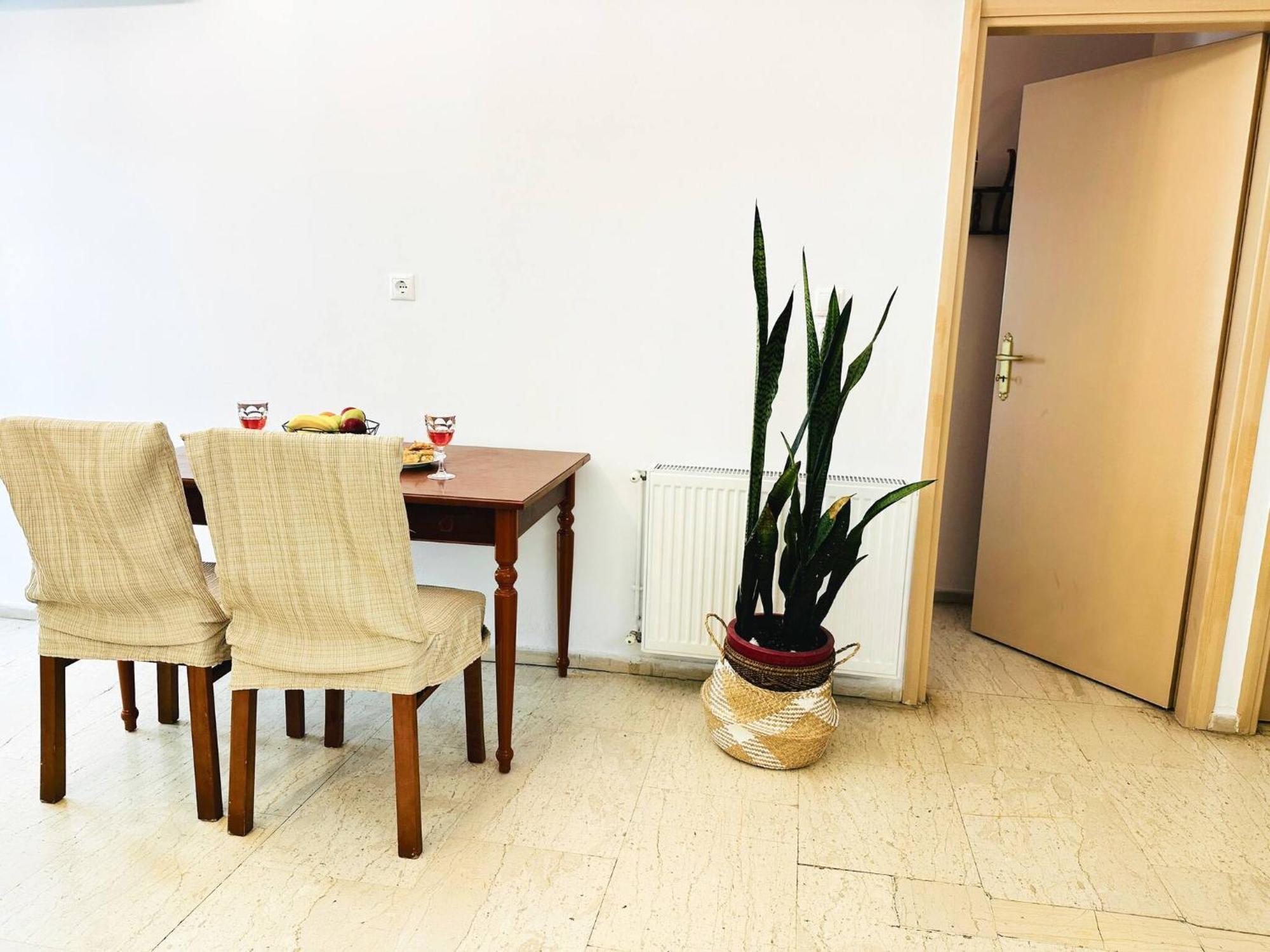 Sea Breeze Sanctuary-1bd 3pl 1ba - 90m To Sea *