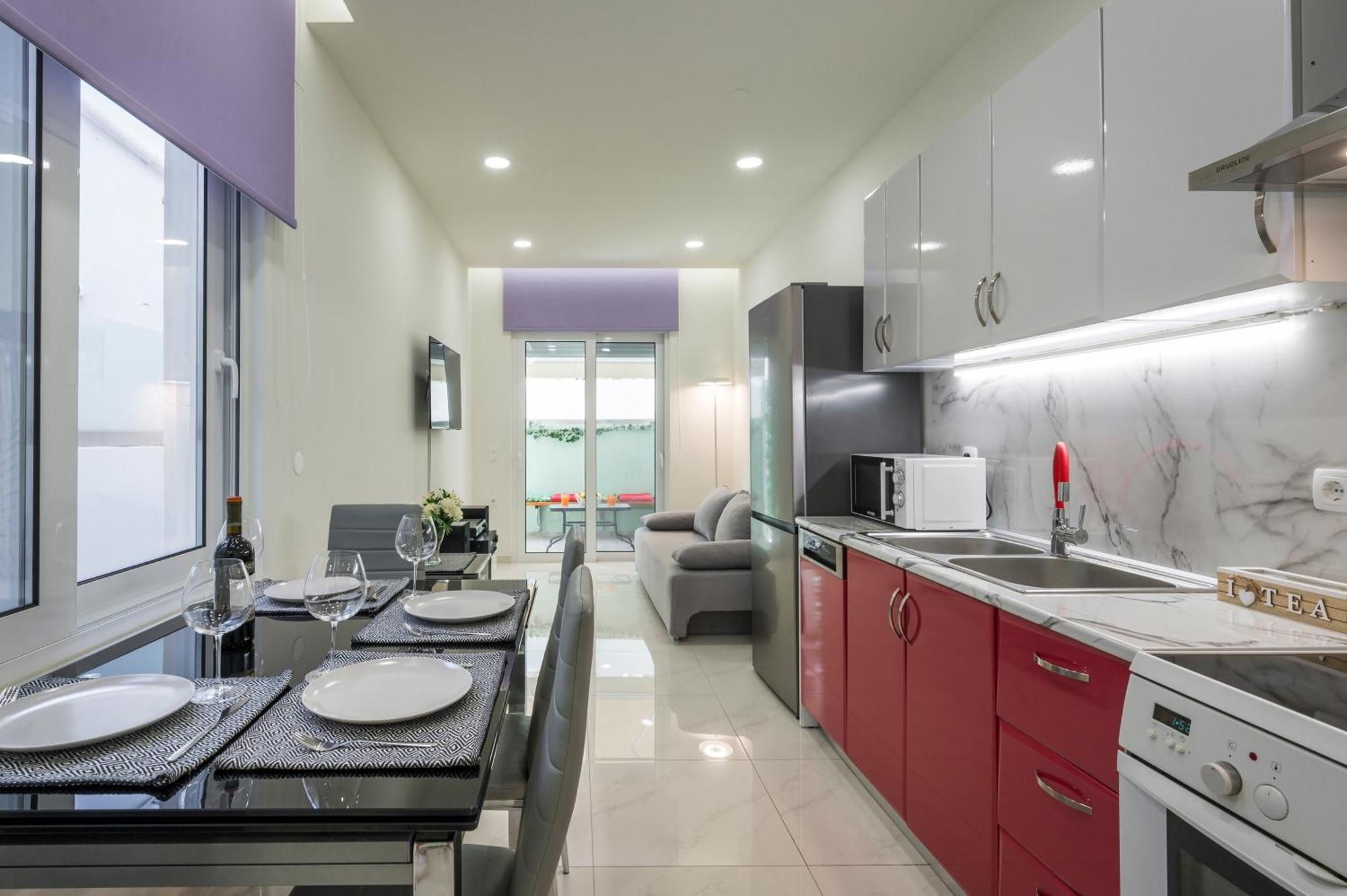 Apartment Luxury Pearl, Steps To The *