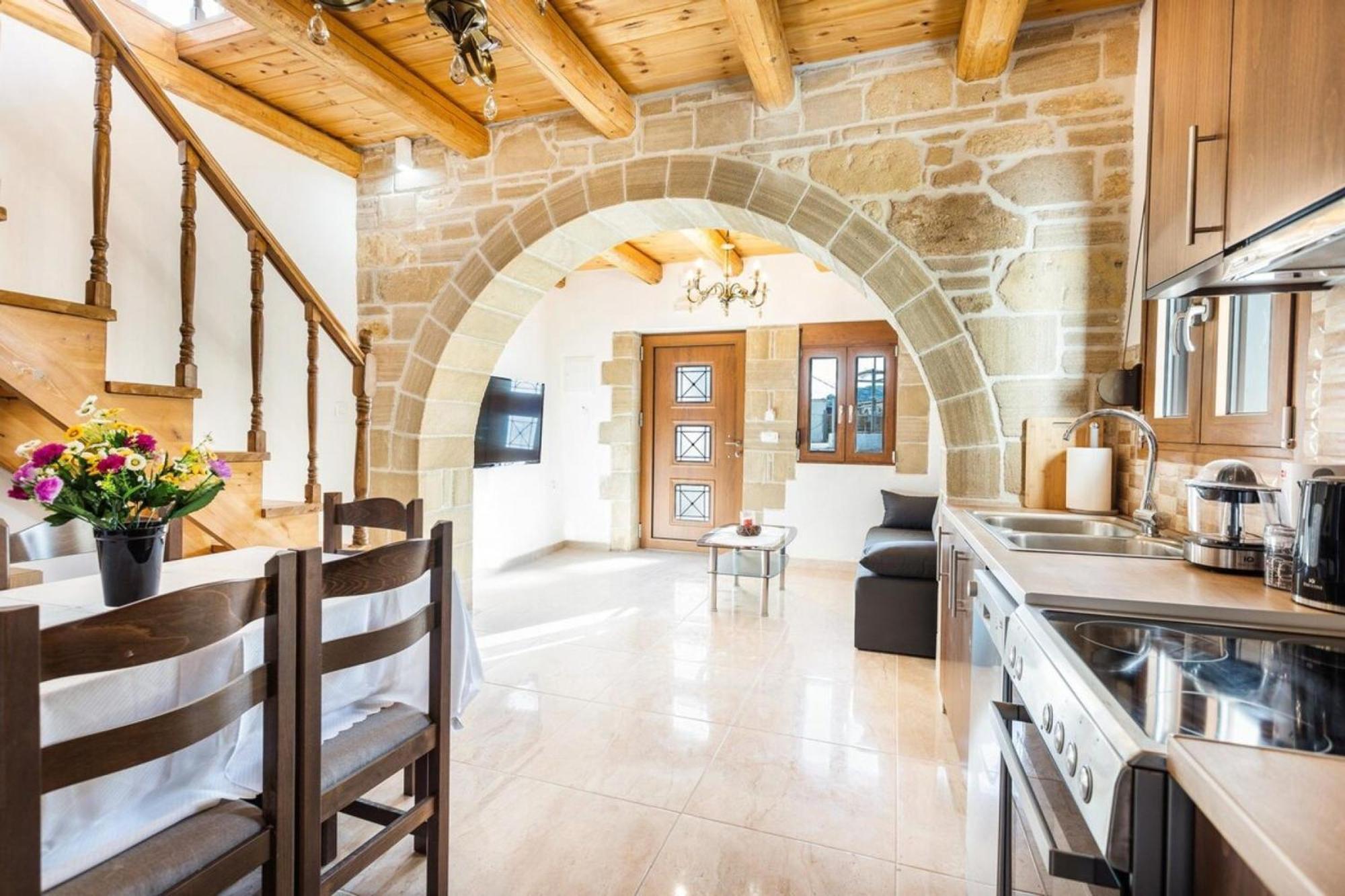 Platania's Paradise Apartment *