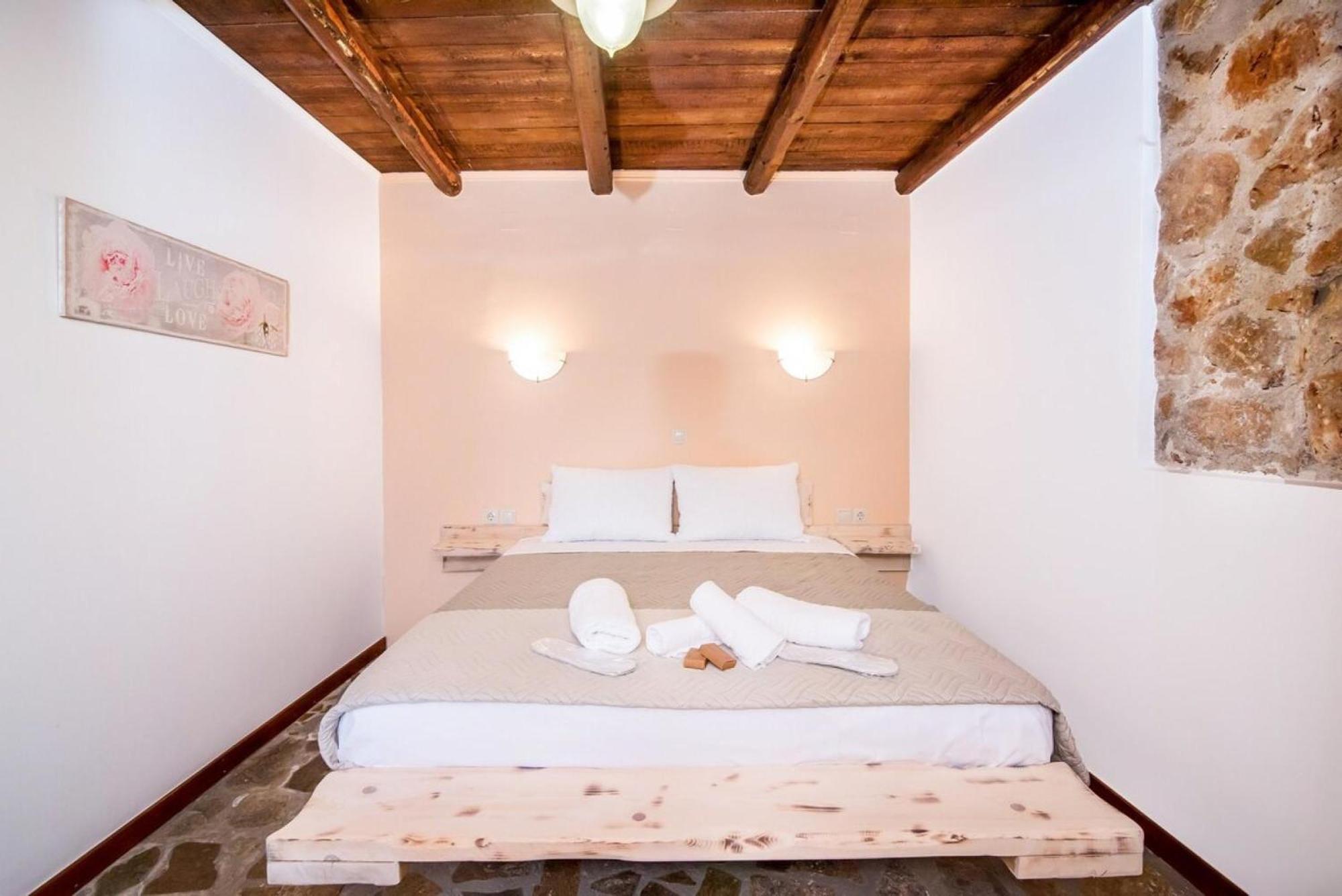 Akrolithos With Private Pool * Chania (Crete)
