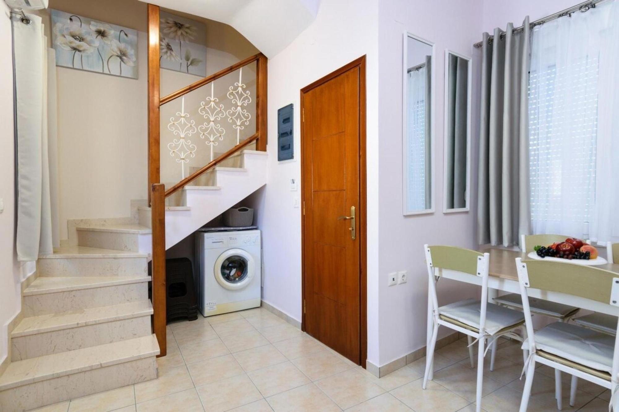 Marianthi's Maisonette Apartment