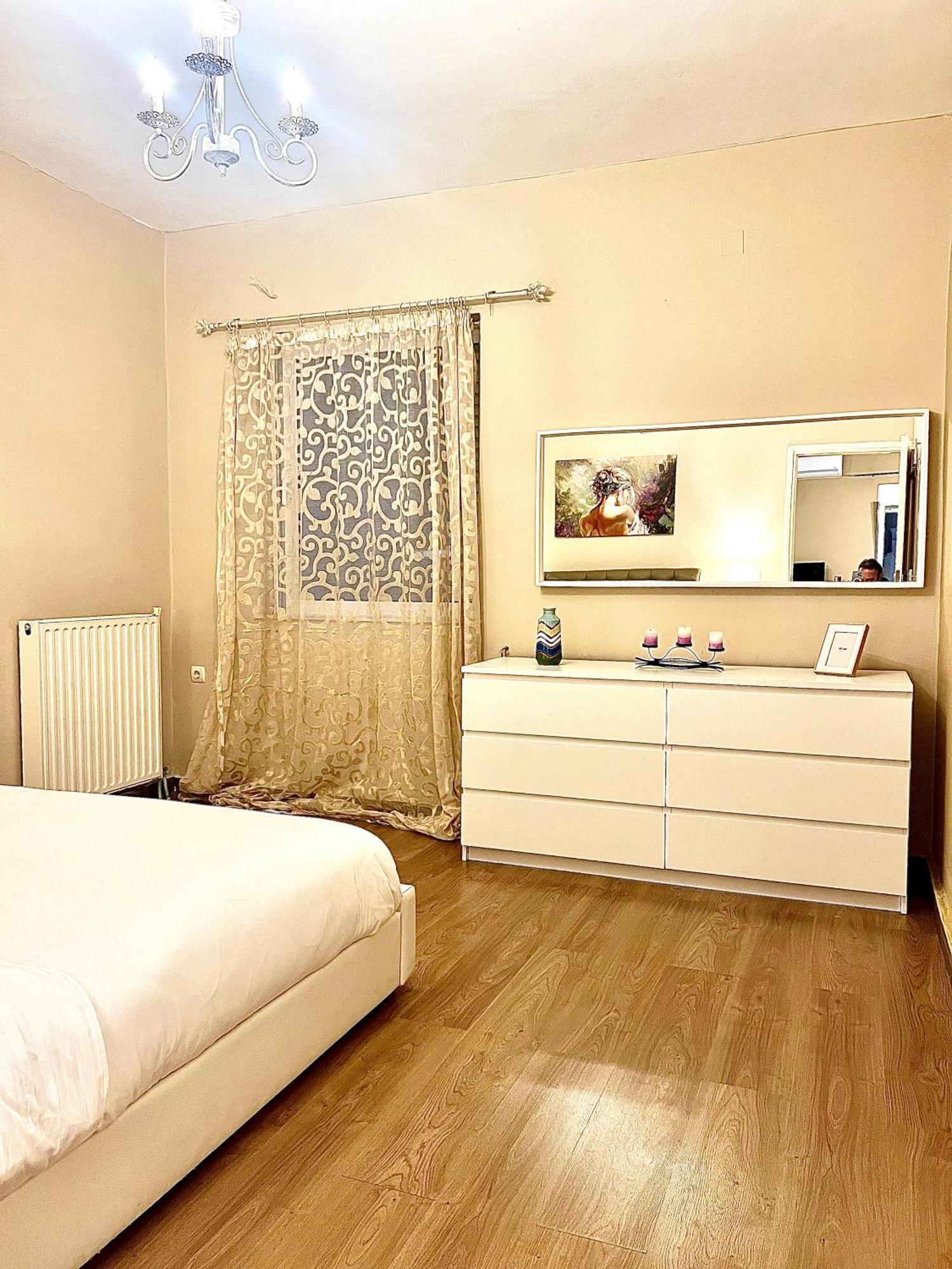 Apartment Odyseia Apts I At The Center Of The & Old Town