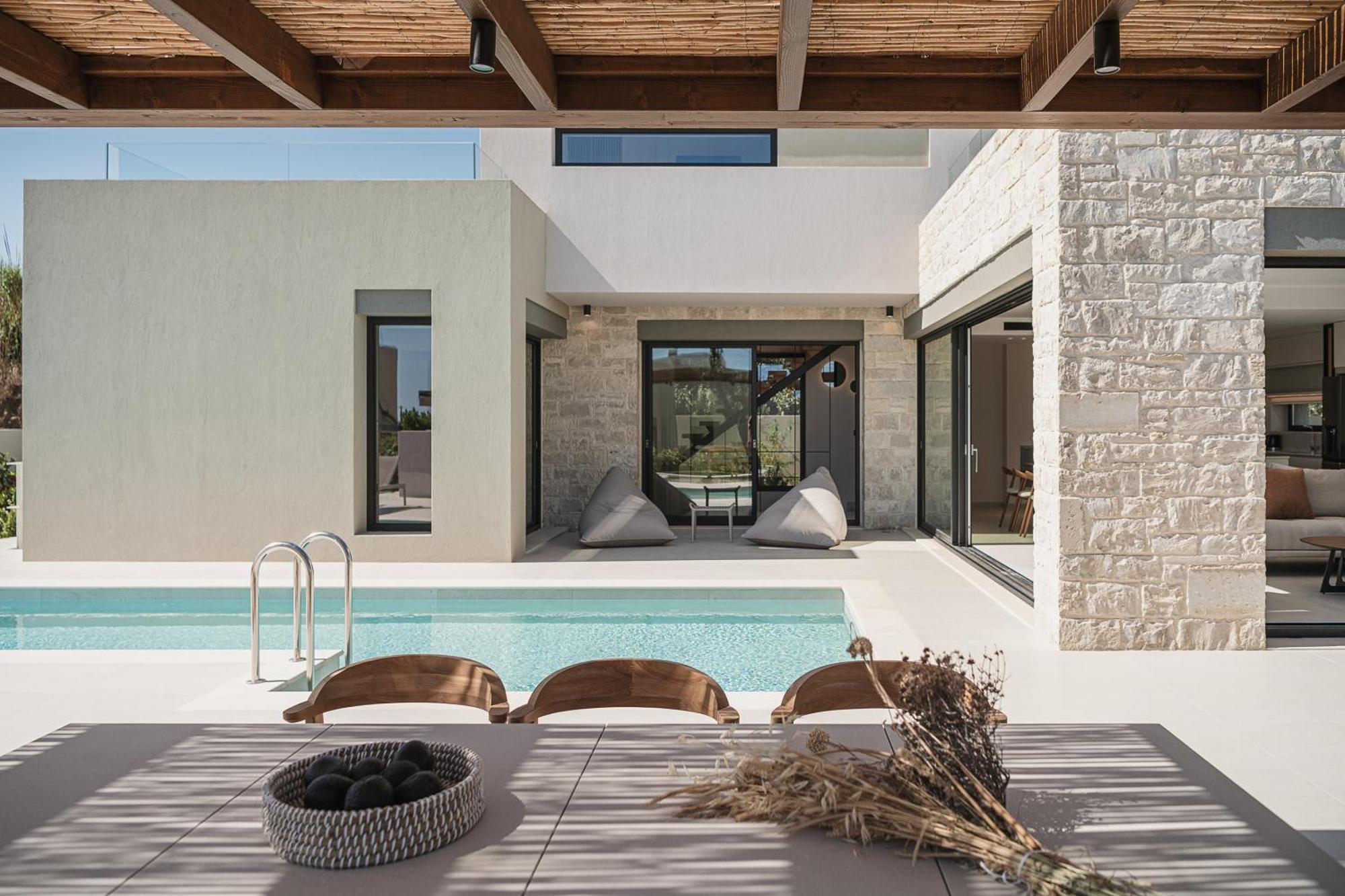 Iocaste - With Private Pool And Ev Station *