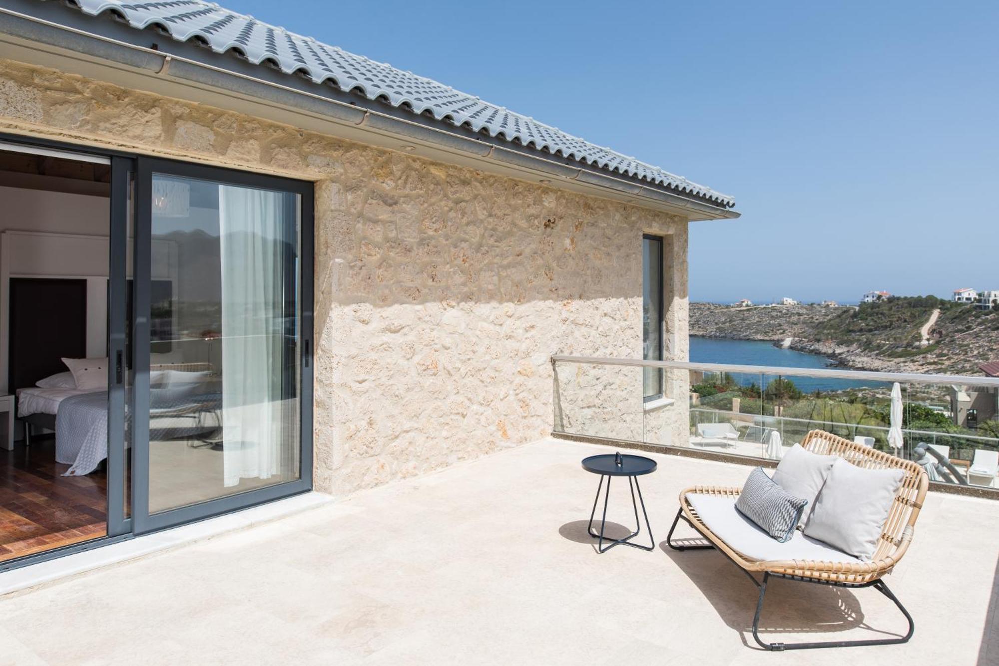 Seacrete Villa *