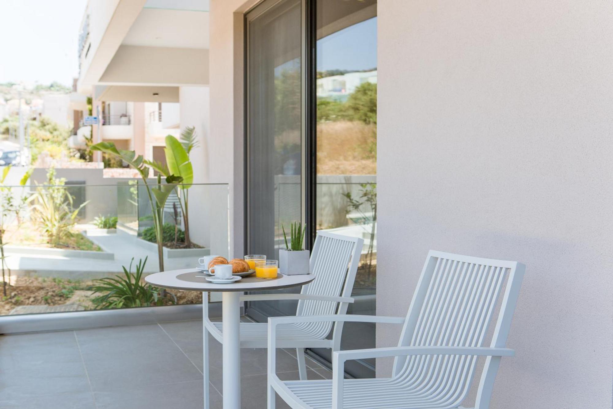Noemie Luxury Aparthotel *