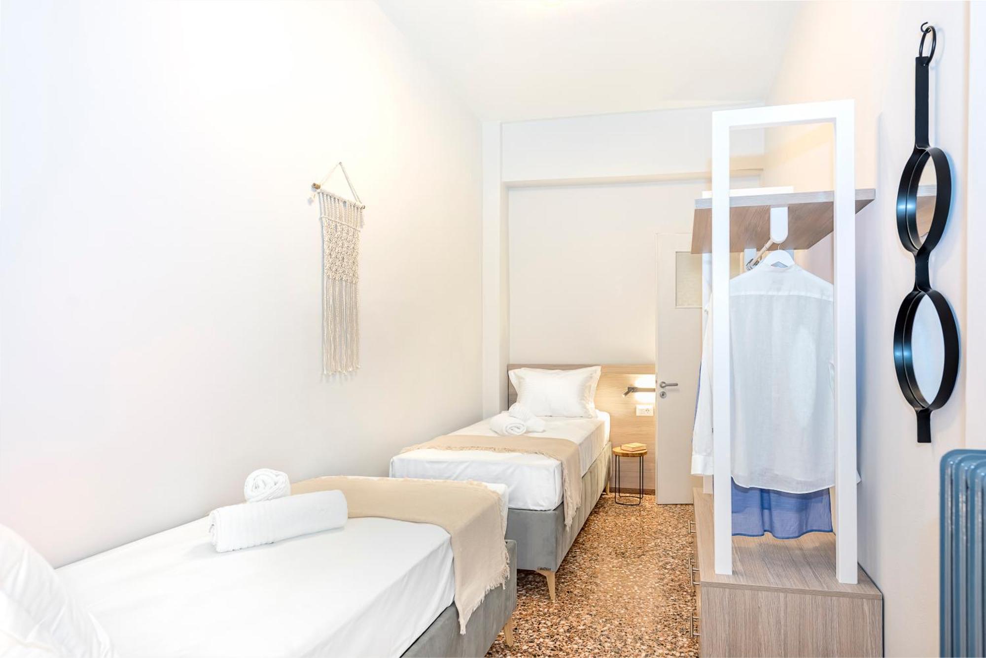Jasminestay - Two Bedroom With Backyard Appartement *