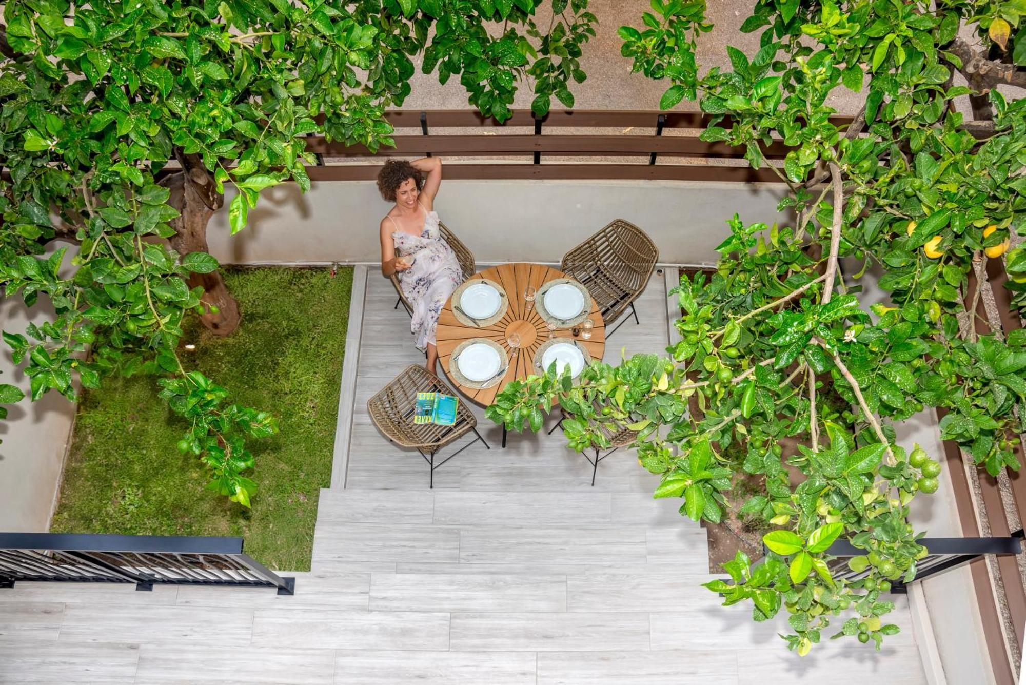 Jasminestay - Two Bedroom With Backyard Appartement *