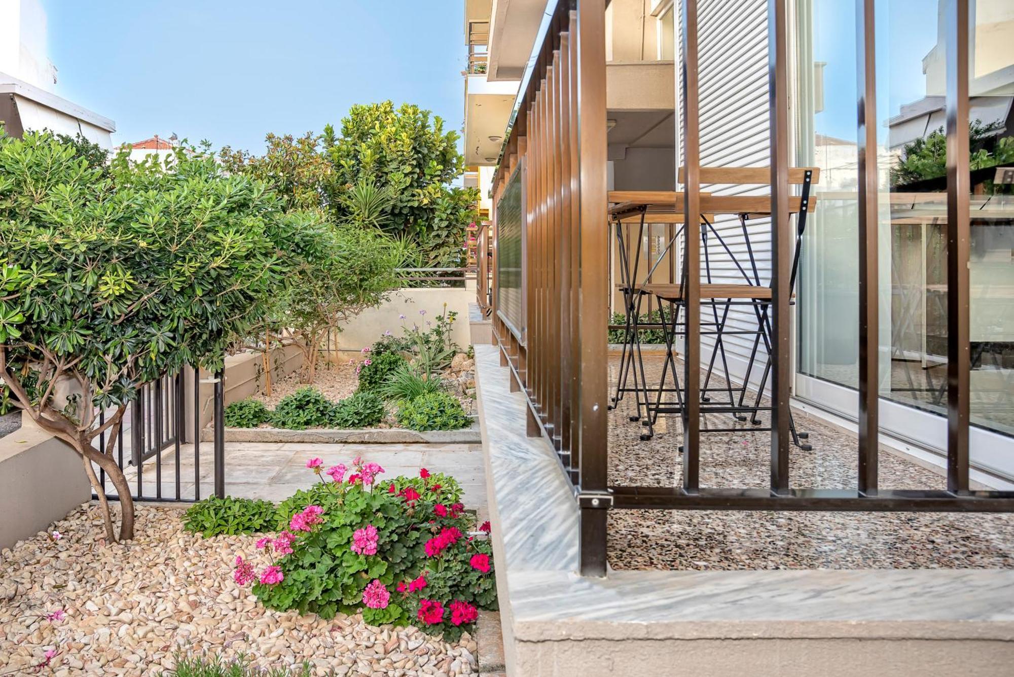 Jasminestay - Two Bedroom With Backyard Appartement *