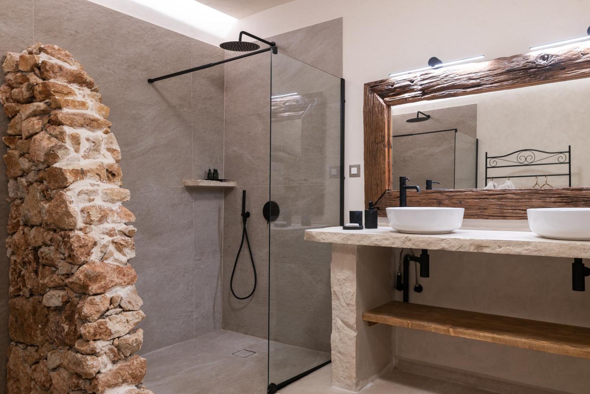 Delta-rho Villa Chania (Crete)
