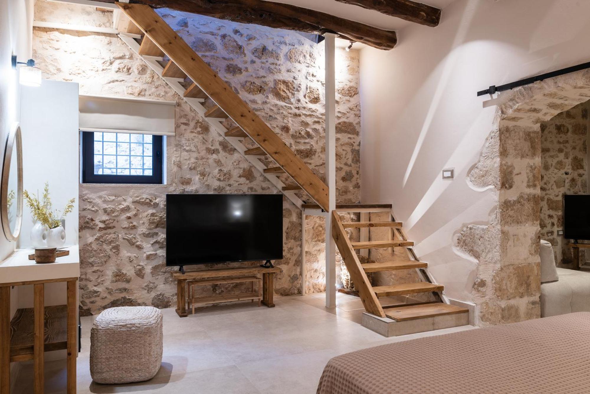 Delta-rho Villa