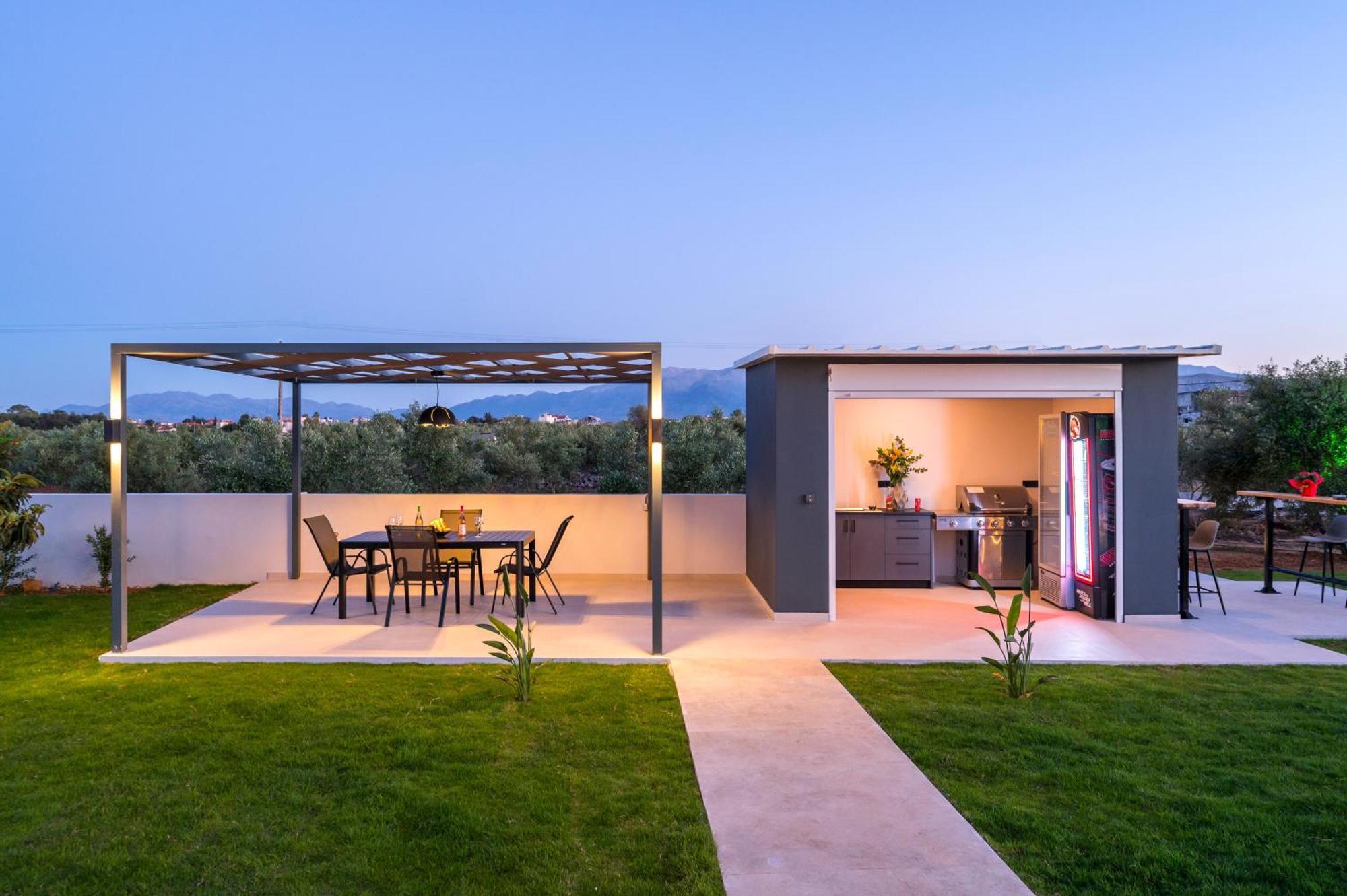 Luxury Oasis In Chania - Private Pool, Bbq & Garden By Wehome