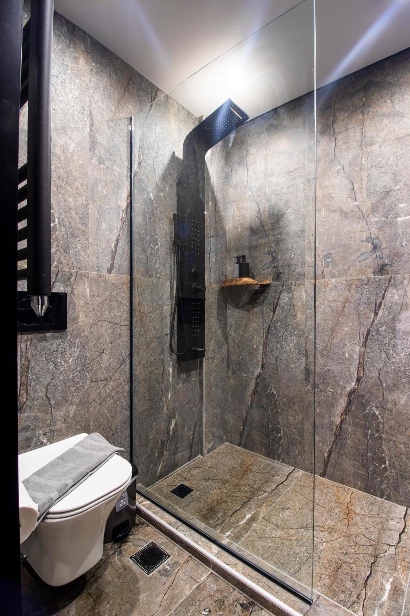 Urban Luxury In Chania Centre Apartment