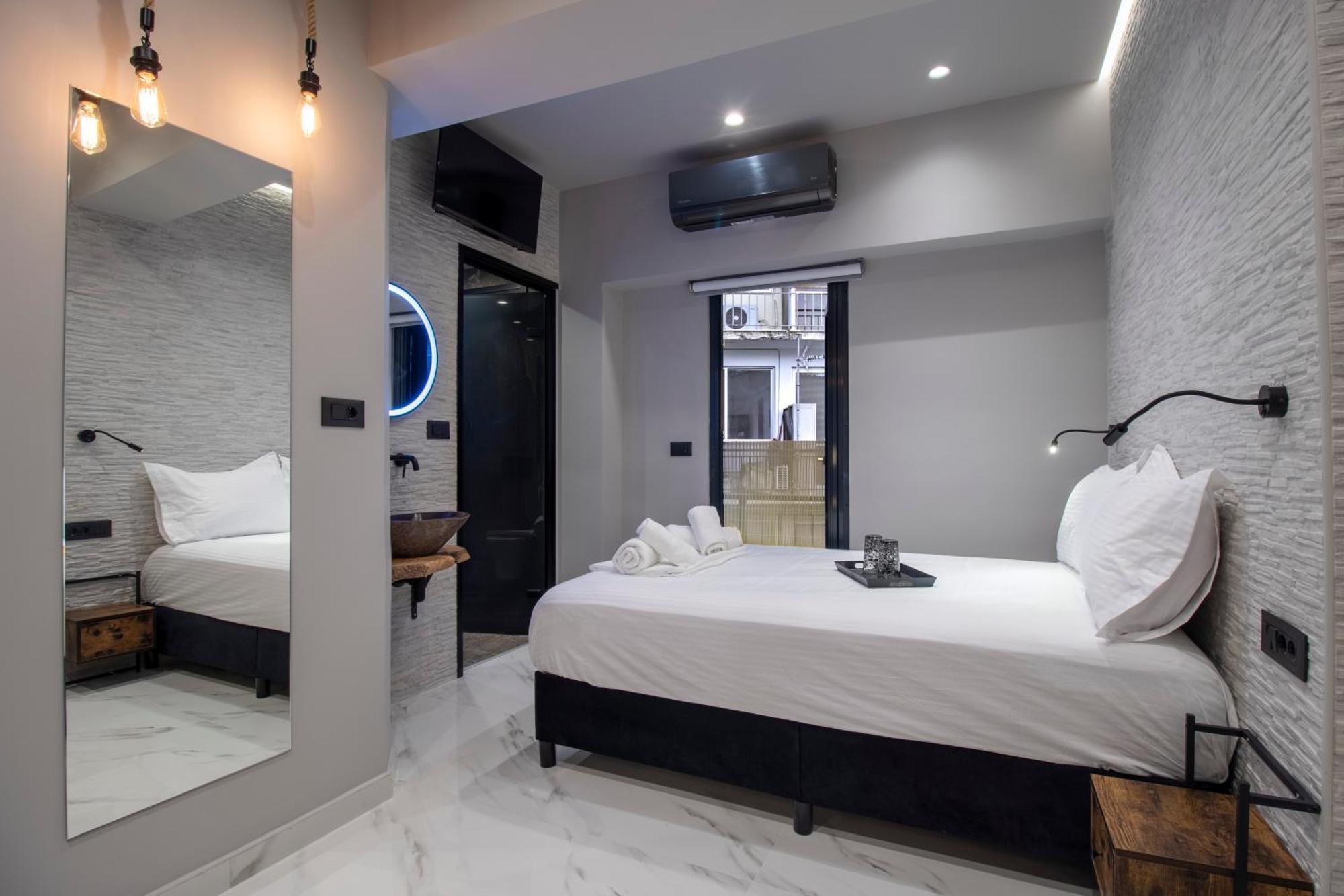 Urban Luxury In Chania Centre Apartment